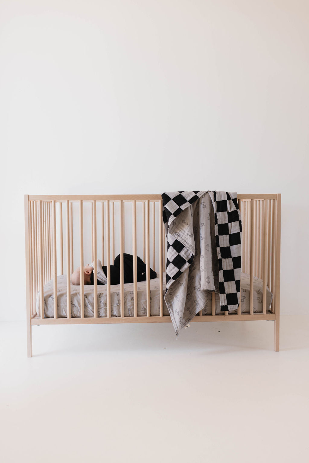 Muslin Quilt  | Arm Day + Black & Grey Checkerboard