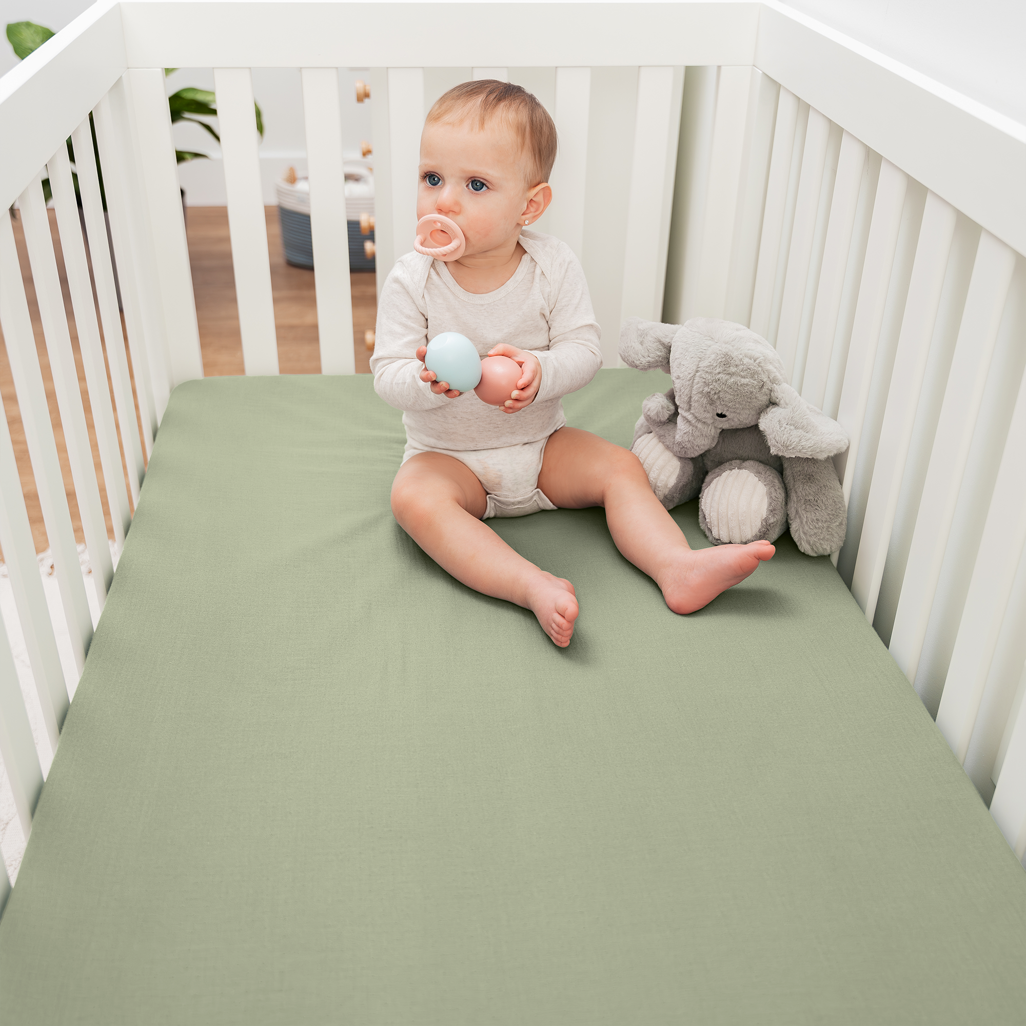 Muslin Fitted Crib Sheet by Comfy Cubs