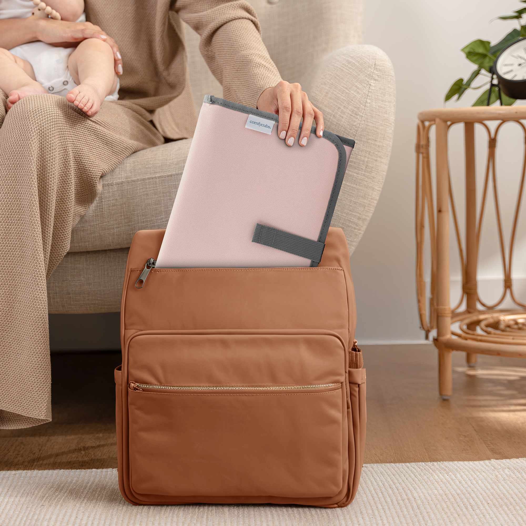 Compact Changing Pad in Pink Blush