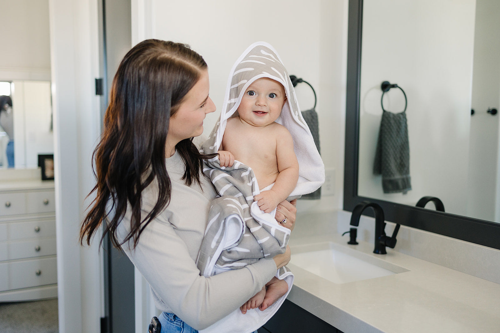 Grey Dash Muslin Hooded Towel  Mebie Baby   