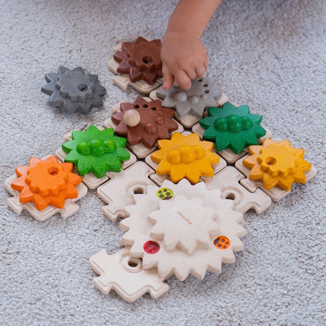 Gears & Puzzles  PlanToys   