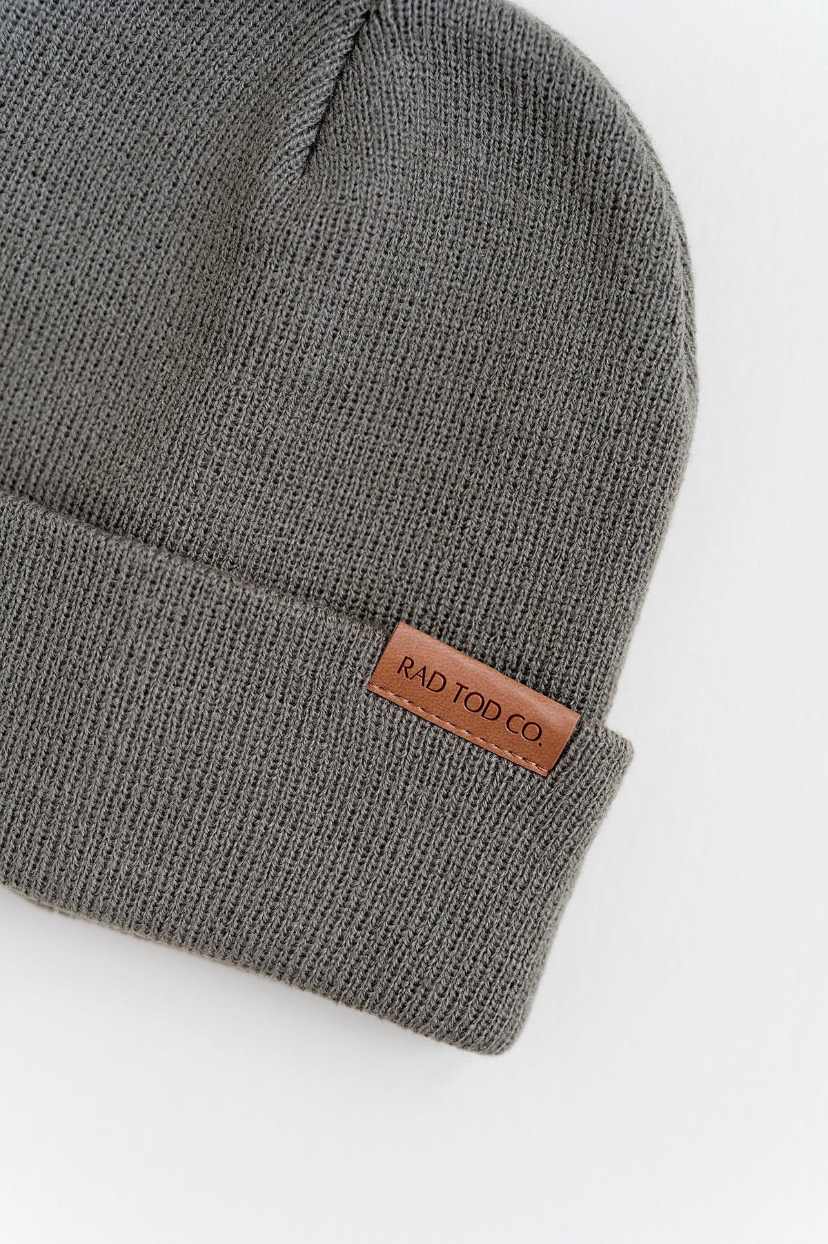 CLASSIC OLIVE TODDLER KNIT BEANIE