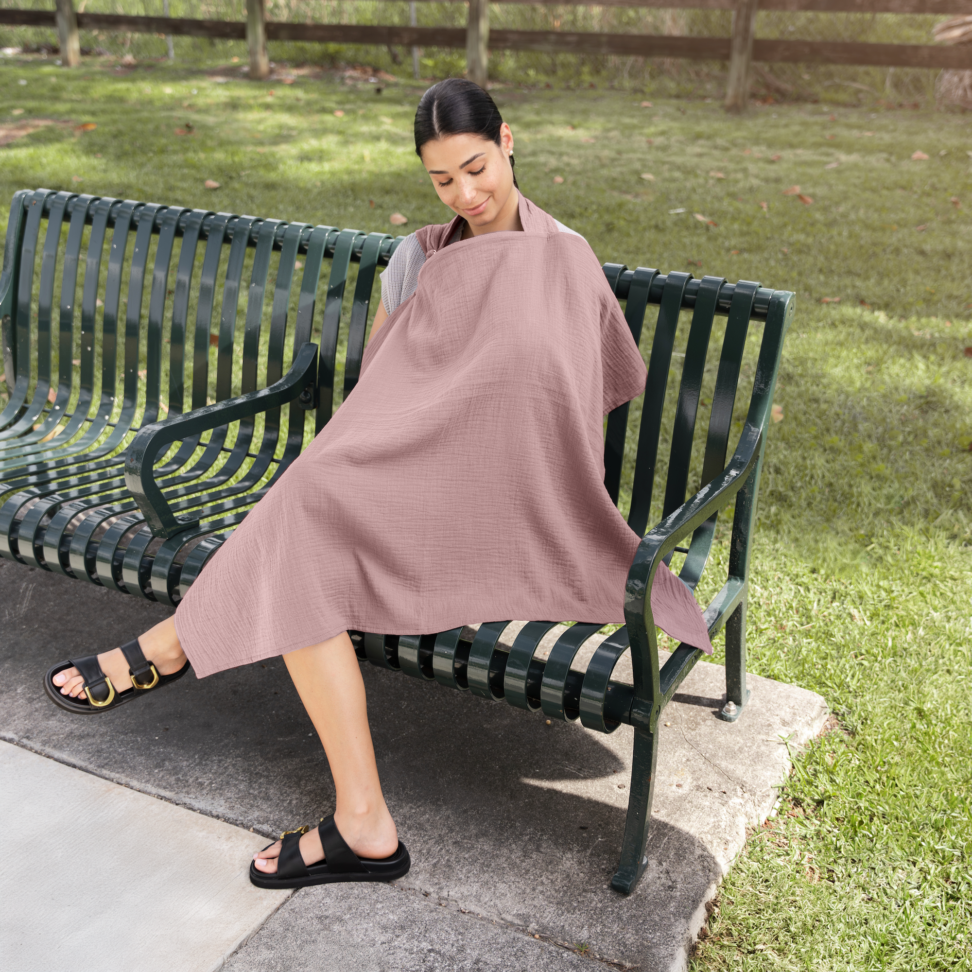 Muslin Nursing Cover, Pack of 1 in Mauve