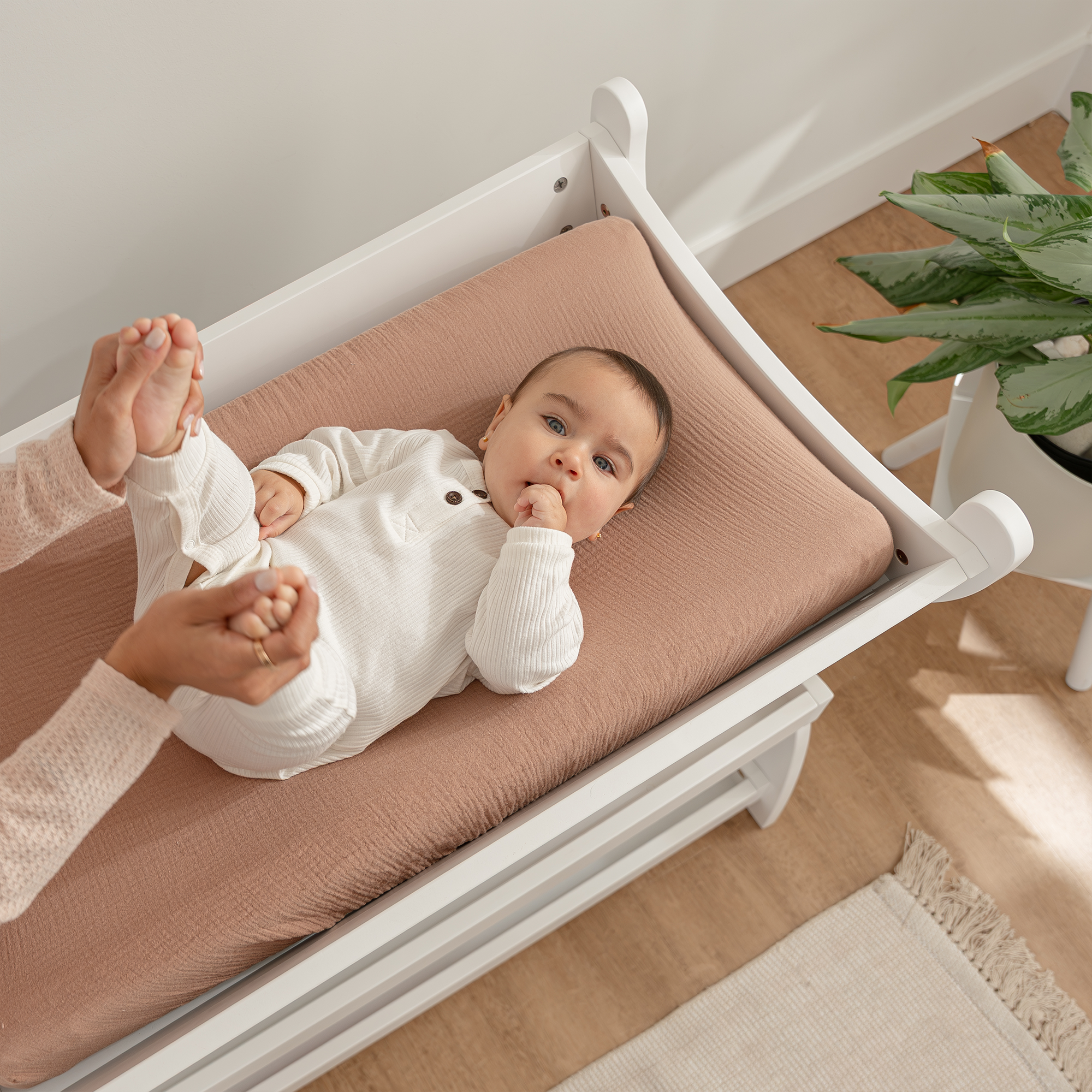 Baby Changing Table by Comfy Cubs - White