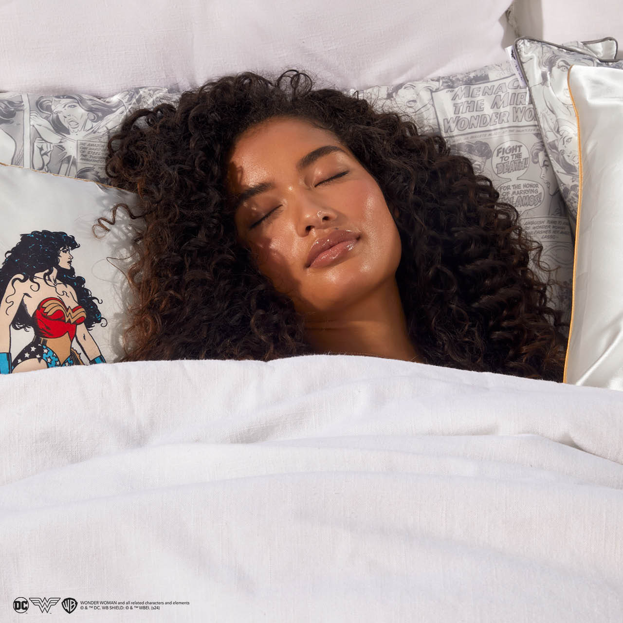 Wonder Woman x Kitsch King Pillowcase - Comic Print