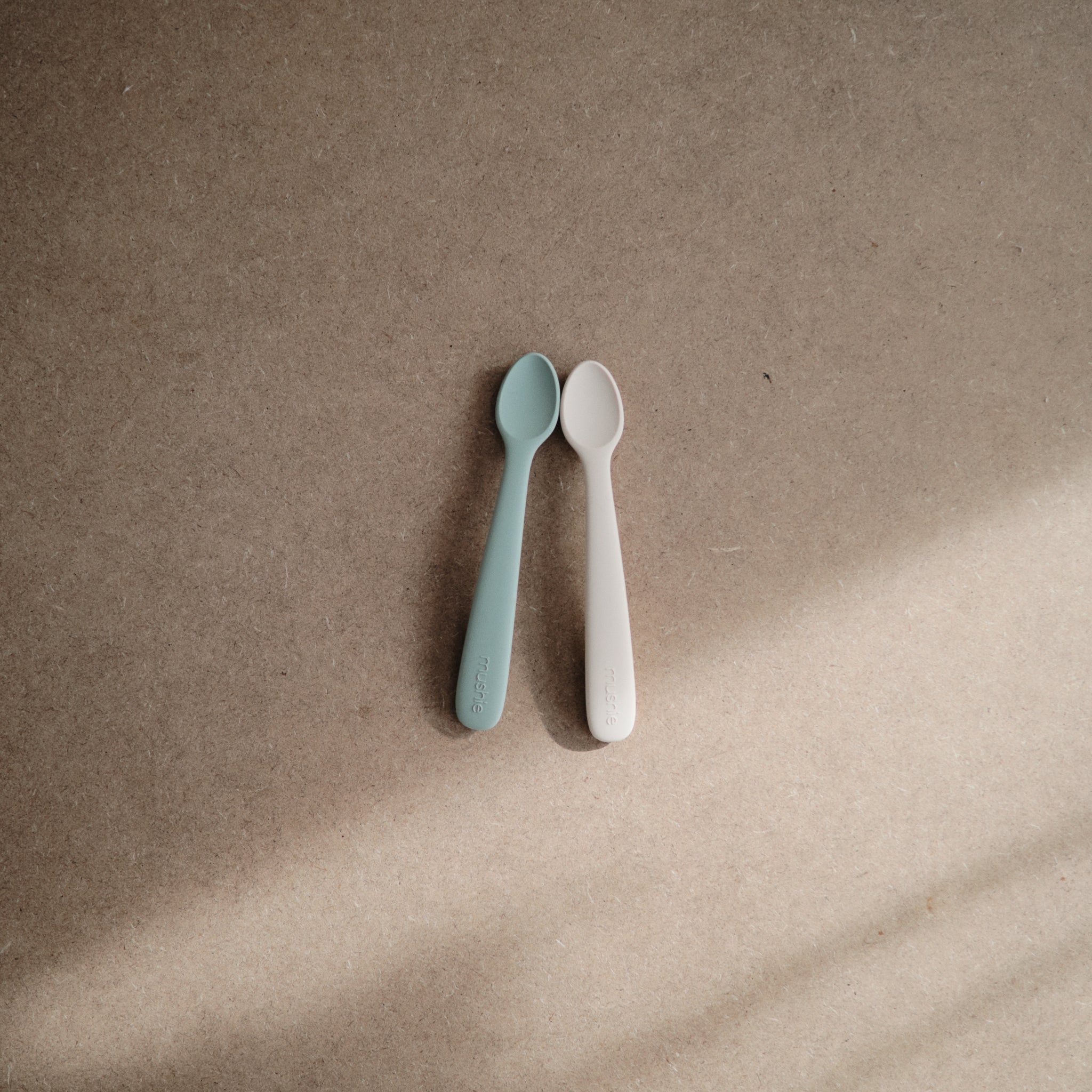 Silicone Feeding Spoons 2-Pack silicone tableware Mushie   