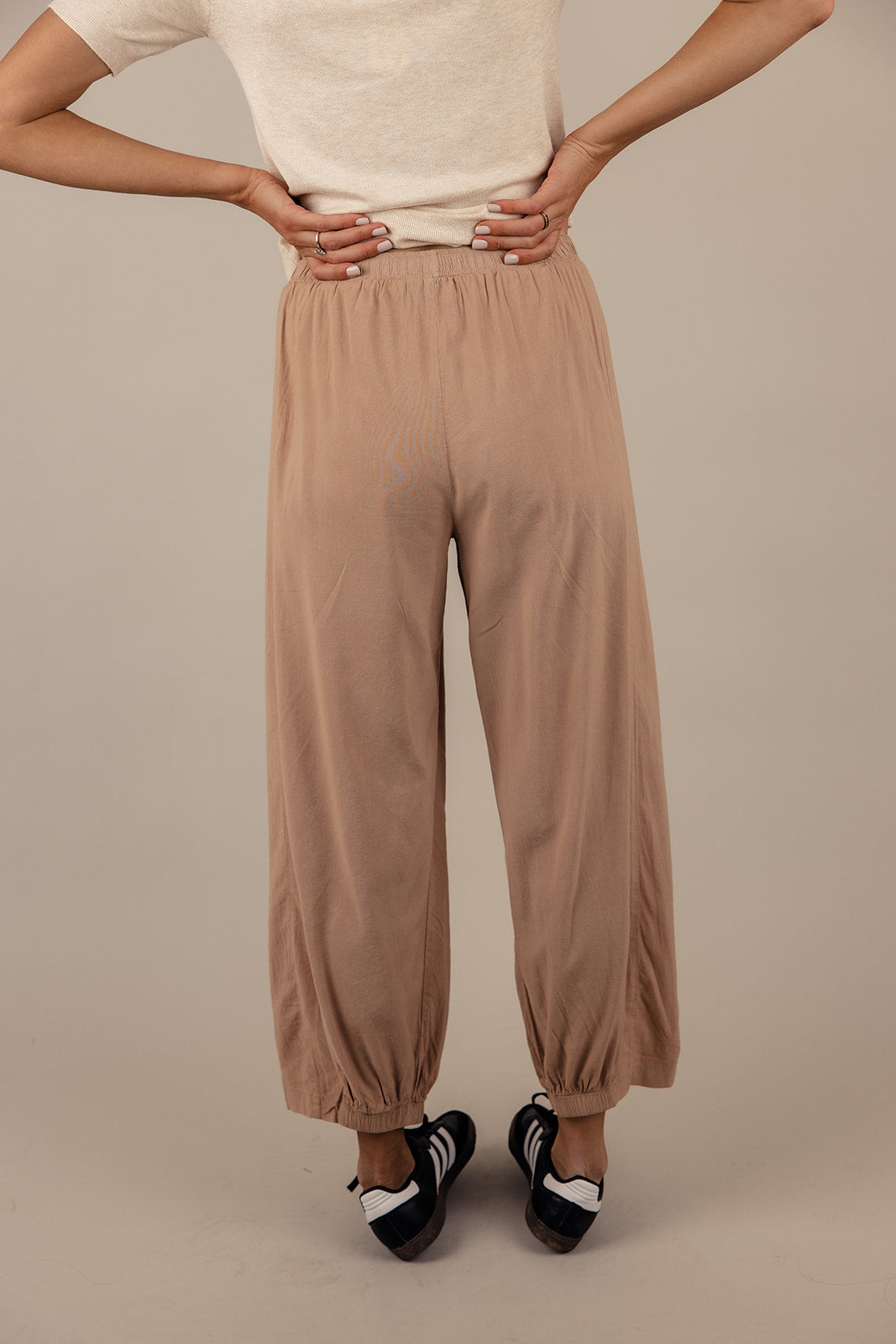 Cindi Mid Rise Wide Leg Pants