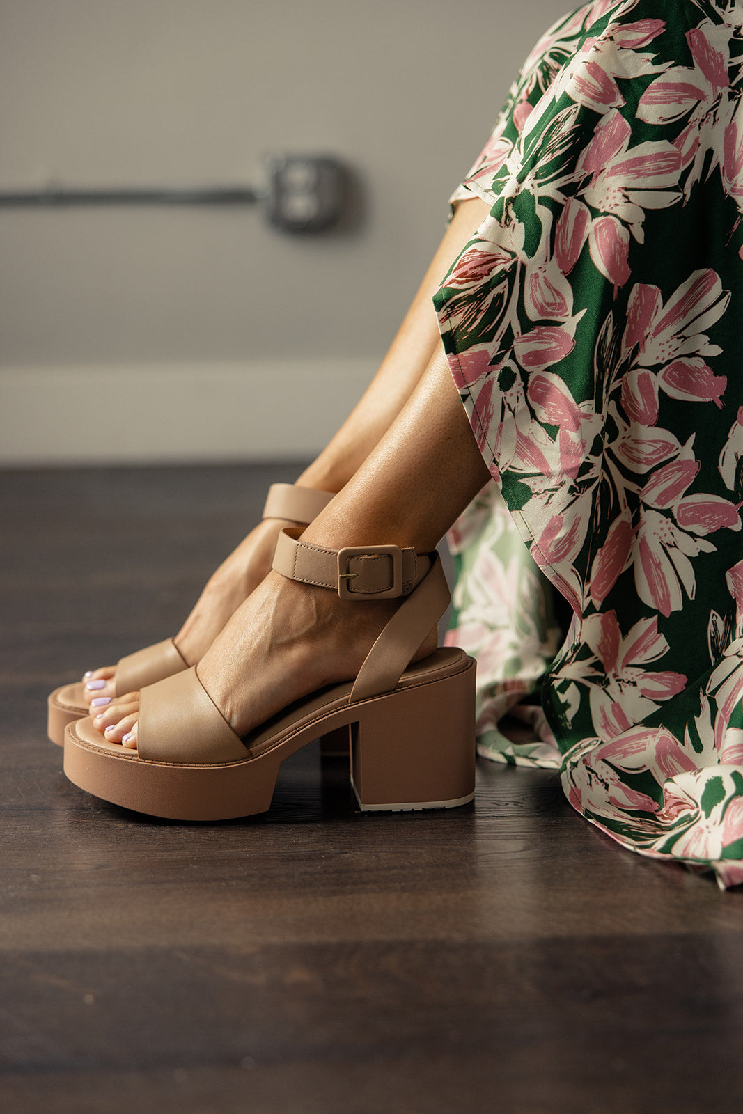 Hazen Platform Sandals