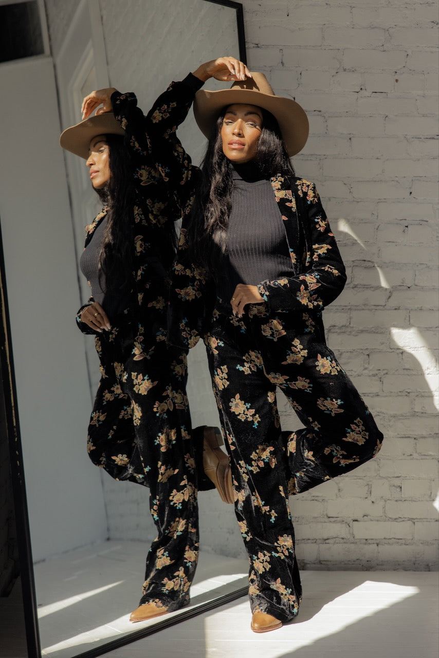 Crowd of Thousands Floral Pants