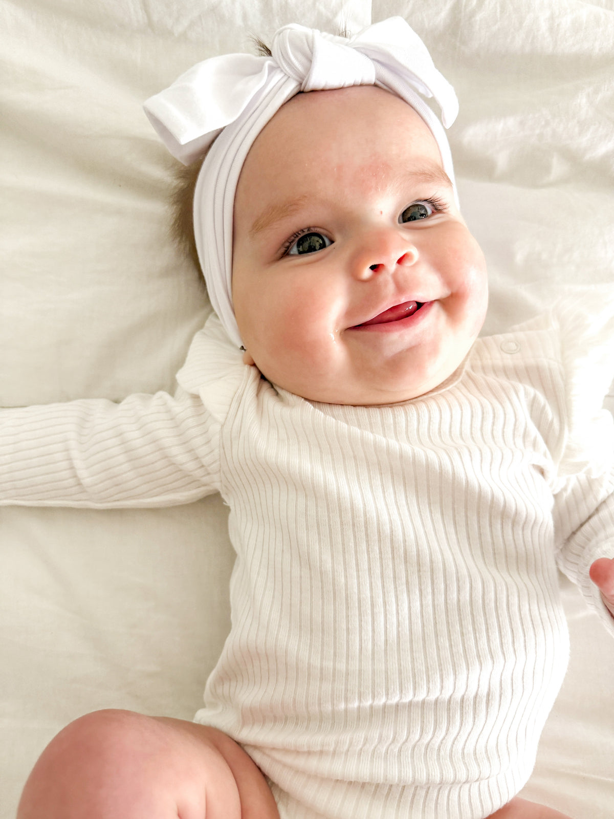 Ruffle Organic Cotton Long Sleeve Bodysuit - White