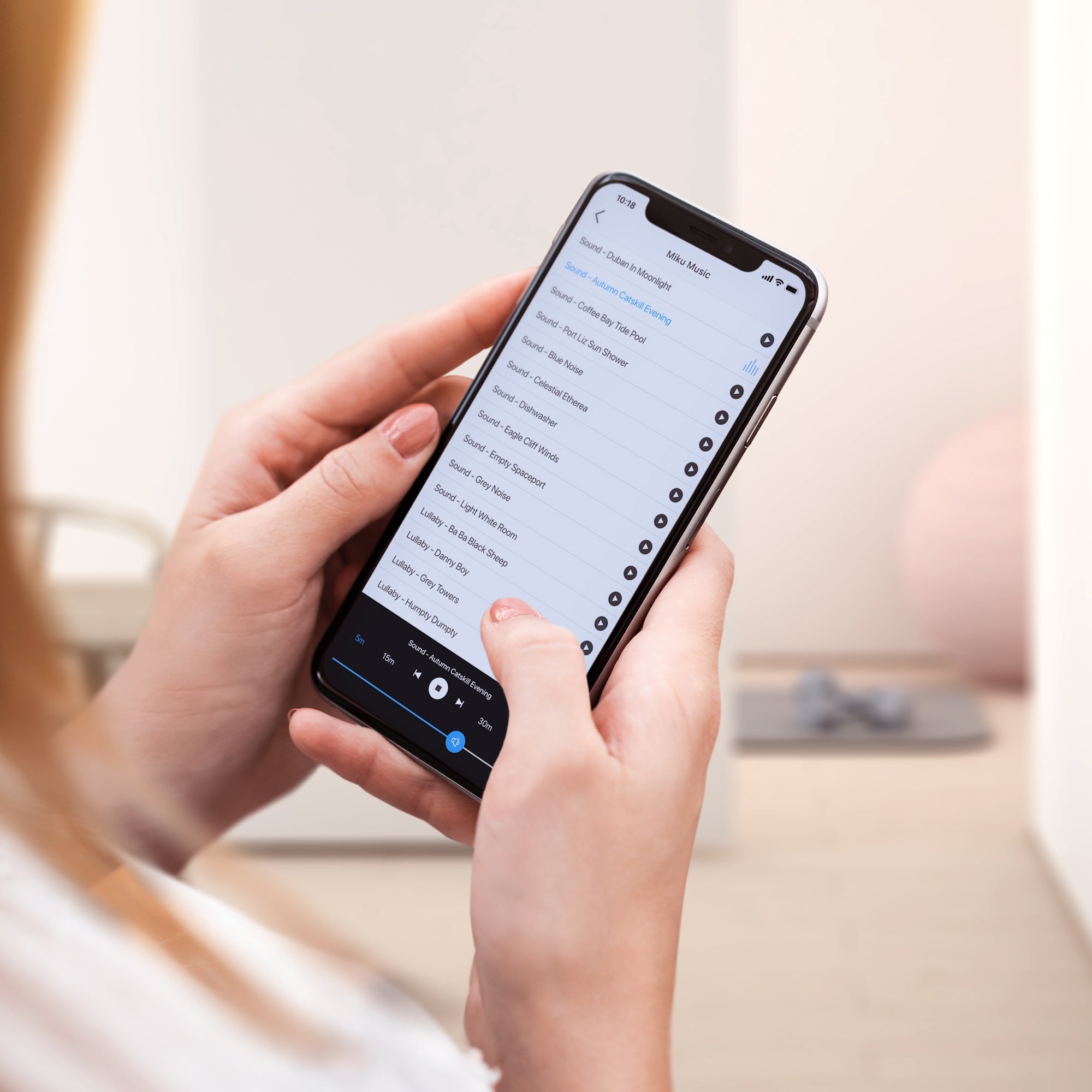 Miku Pro Smart Baby Monitor with Wall Mount Kit