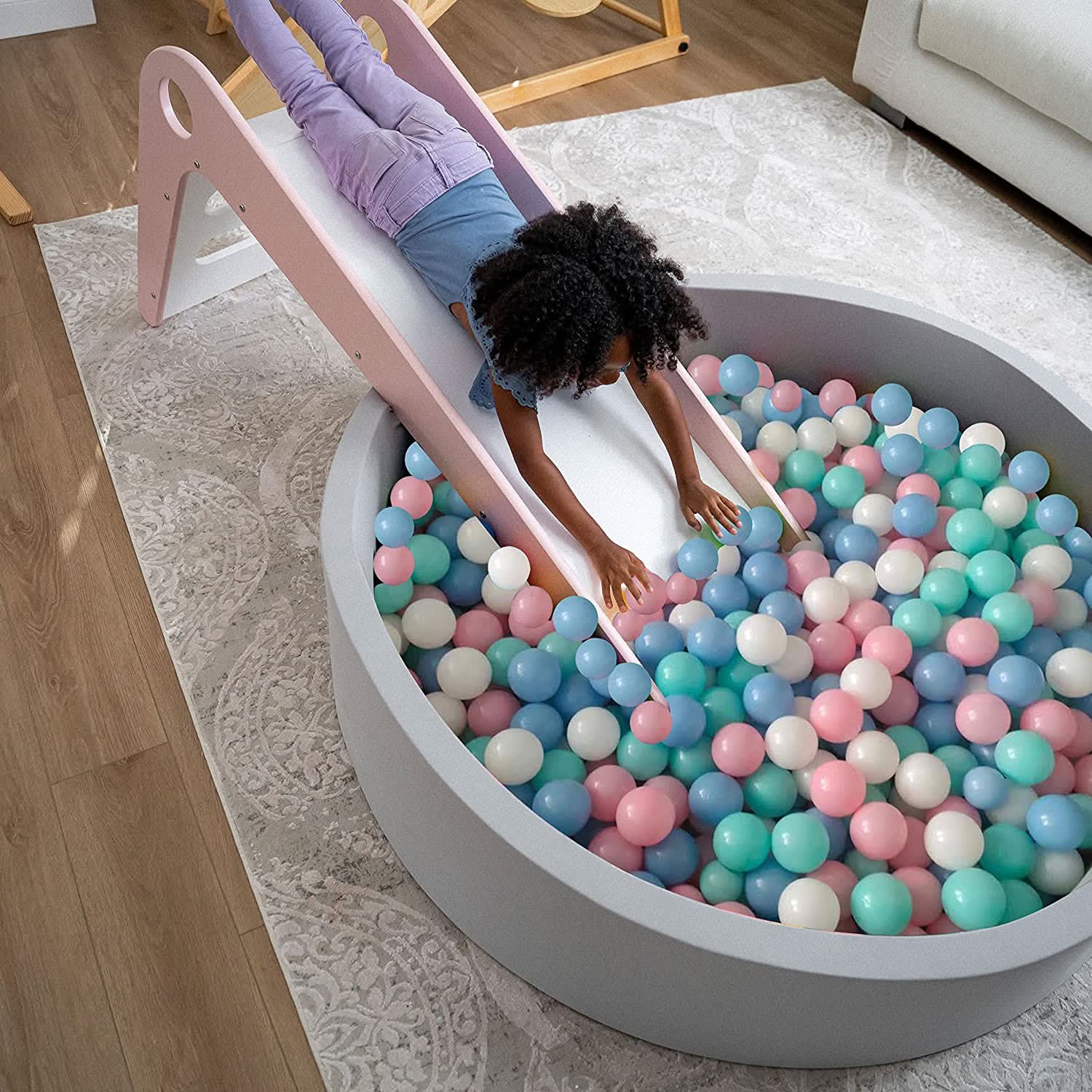 Large Foam Ball Pit with 400 Balls - Climber Not Included