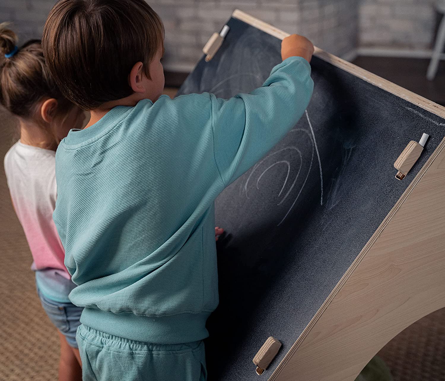 Evergreen- Children's Playhouse with Chalkboard Roof Indoor Avenlur.com   