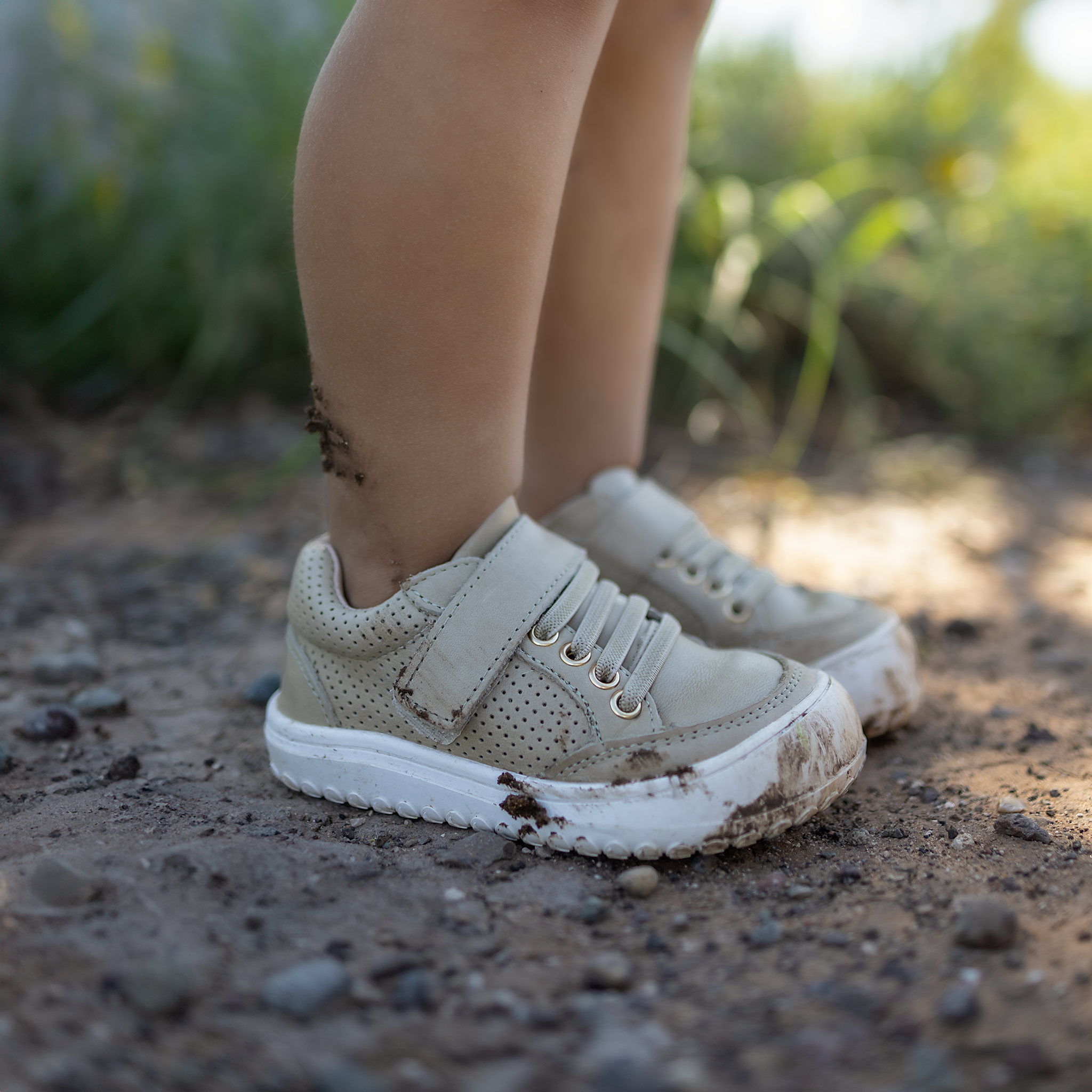 Play Perfect Beige Low Top {Premium Leather}