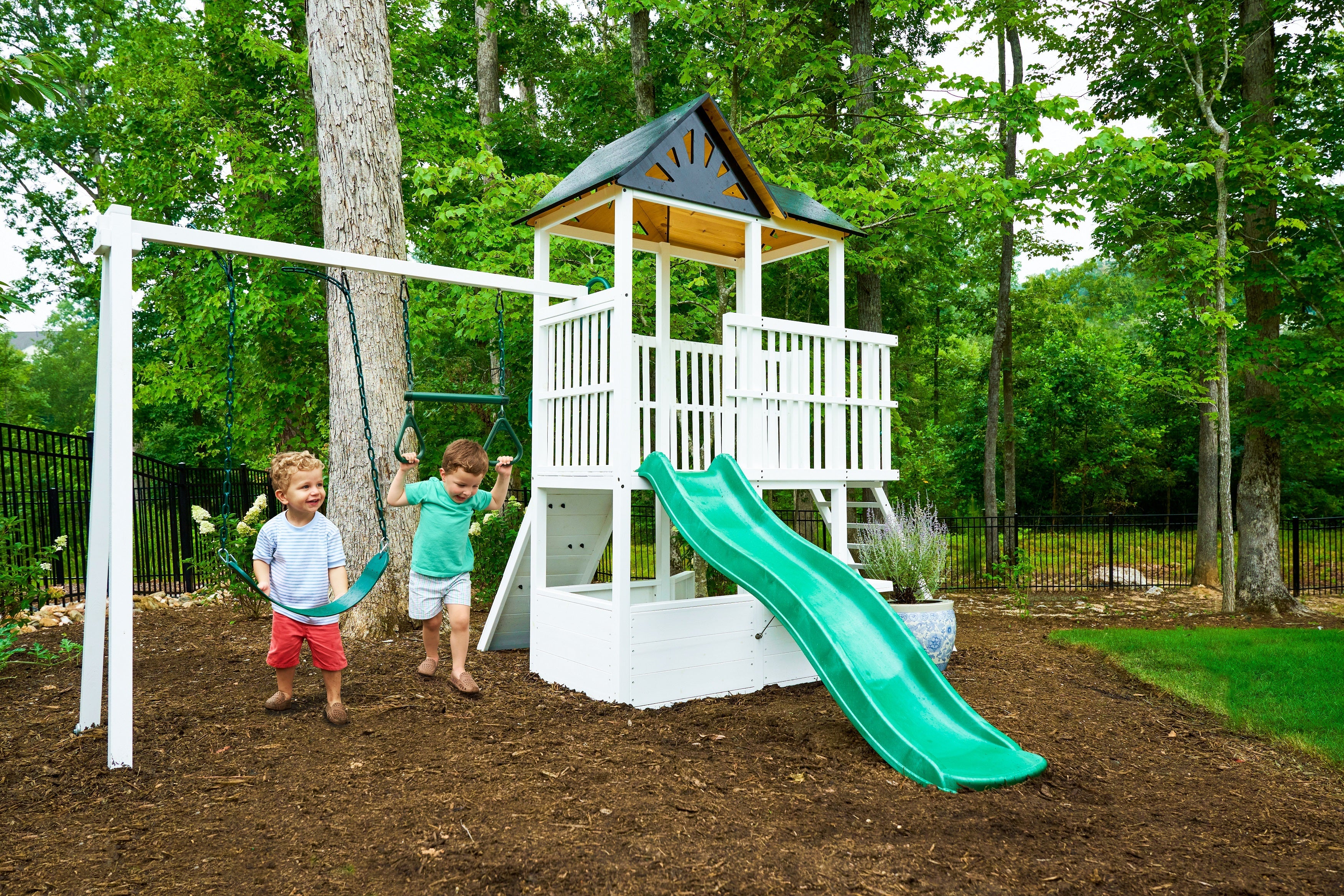 Craftsman - Modern Backyard Outdoor Swing Set Outdoor Avenlur.com   