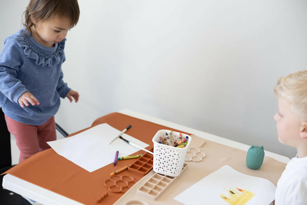 Silicone Activity Painting Mat MKS Miminoo™ Terracotta ACTIVITY PAINTING MAT MKS Miminoo   