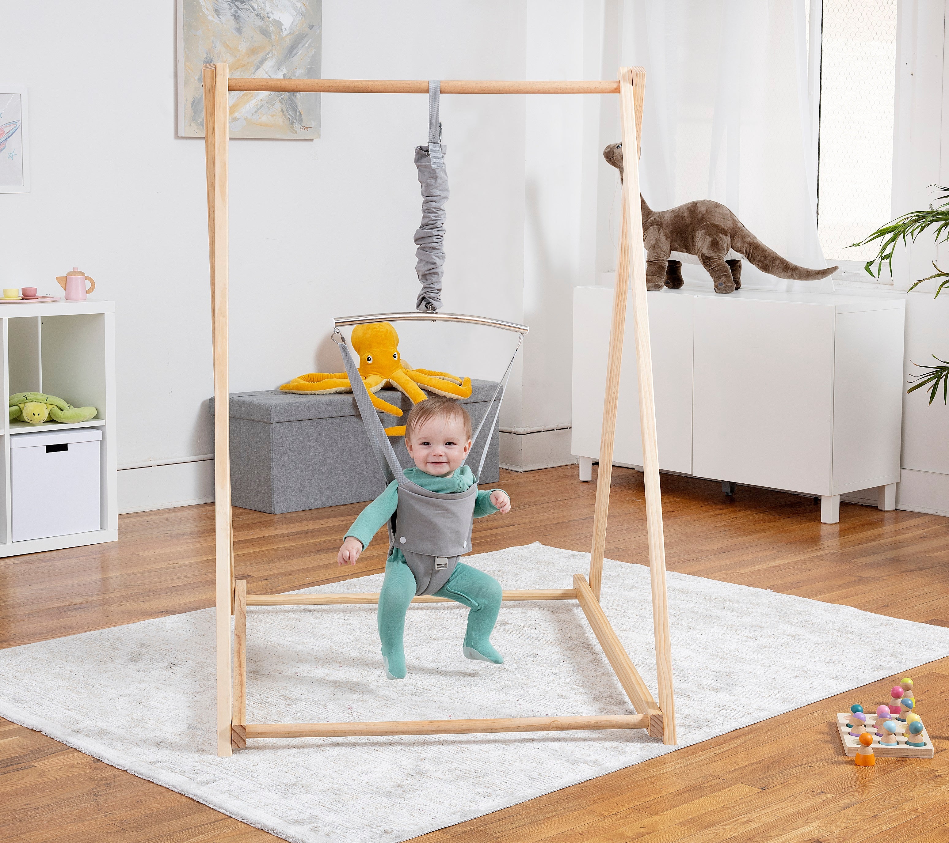 Tulip - Foldable Baby Bouncer with Harness Indoor Avenlur.com   