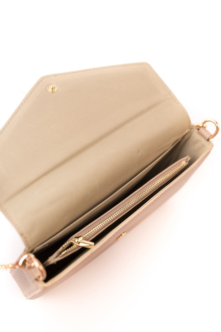 The Morissette Clutch