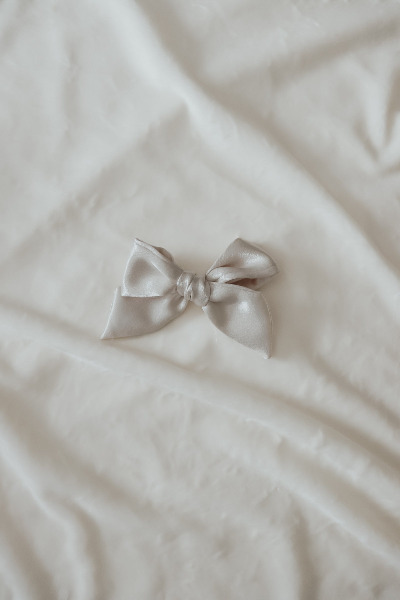 Ivorie Bow Clips
