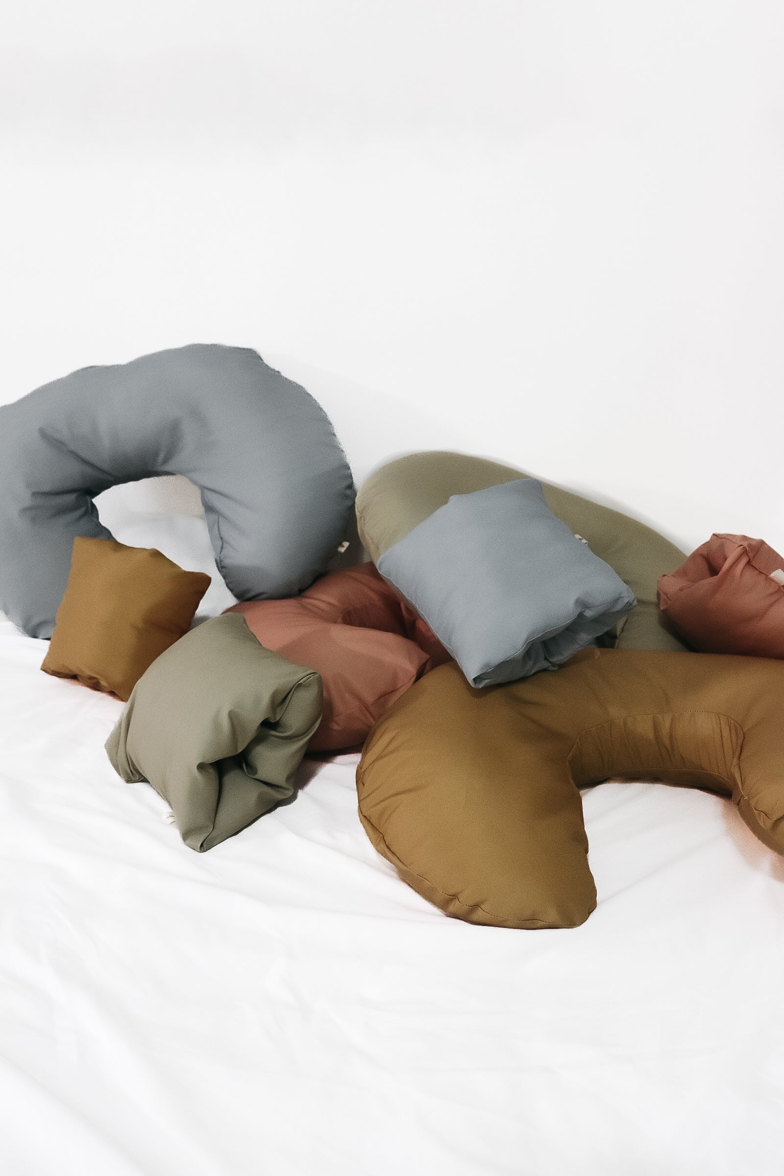 Meadow Wipeable Nursing Pillow Cover