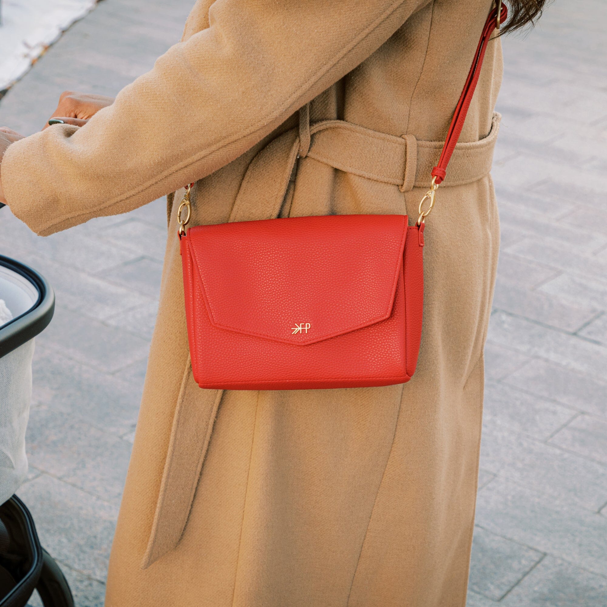 Poppy Classic Crossbody