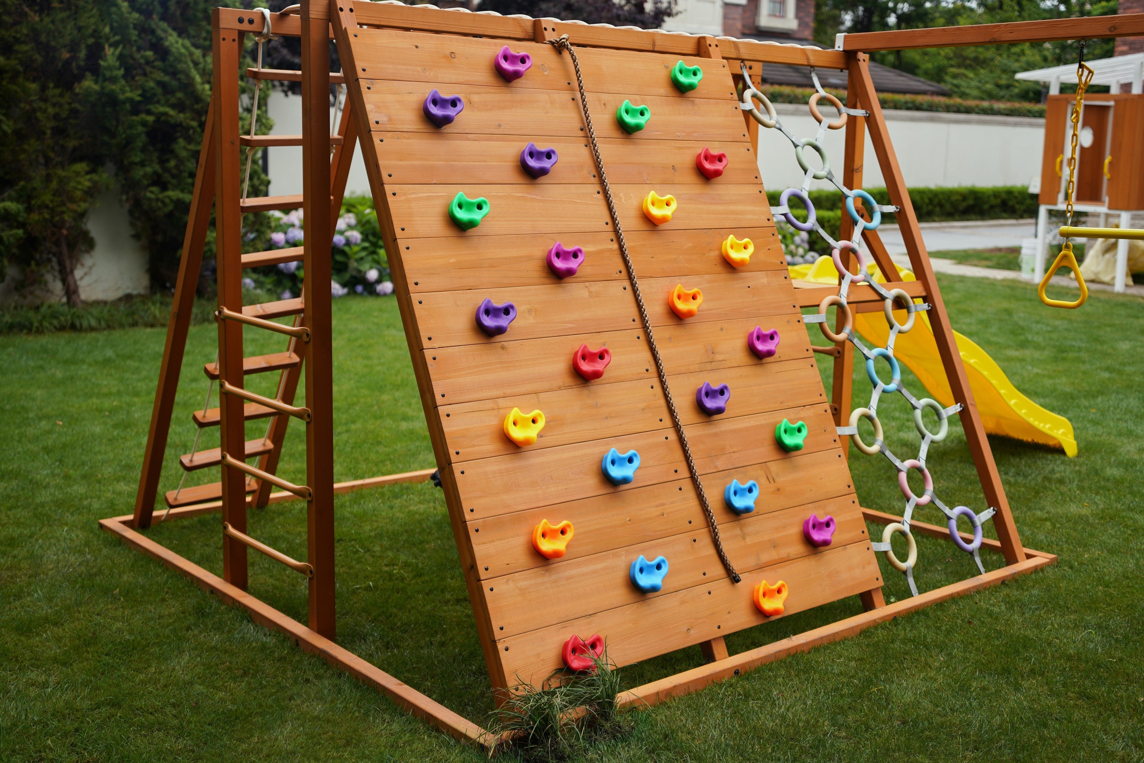 Sycamore - Backyard Ultimate Climbing Set with 2 Swings And Trapeze Bar Outdoor Avenlur.com   