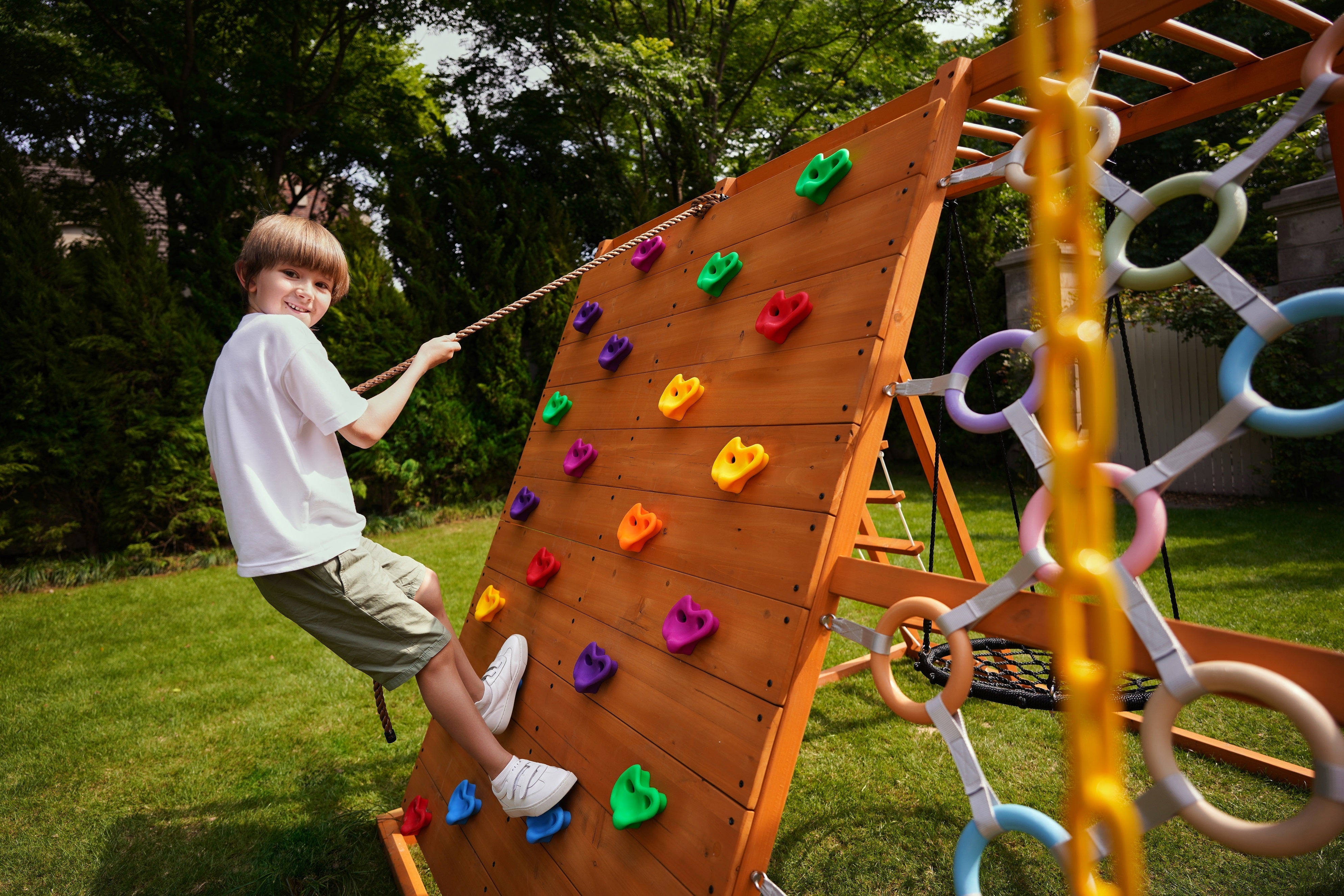 Sycamore - Backyard Ultimate Climbing Set with 2 Swings And Trapeze Bar Outdoor Avenlur.com   