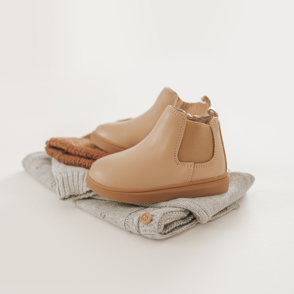 Leather Chelsea Boot | Color 'Honey' | Hard Sole