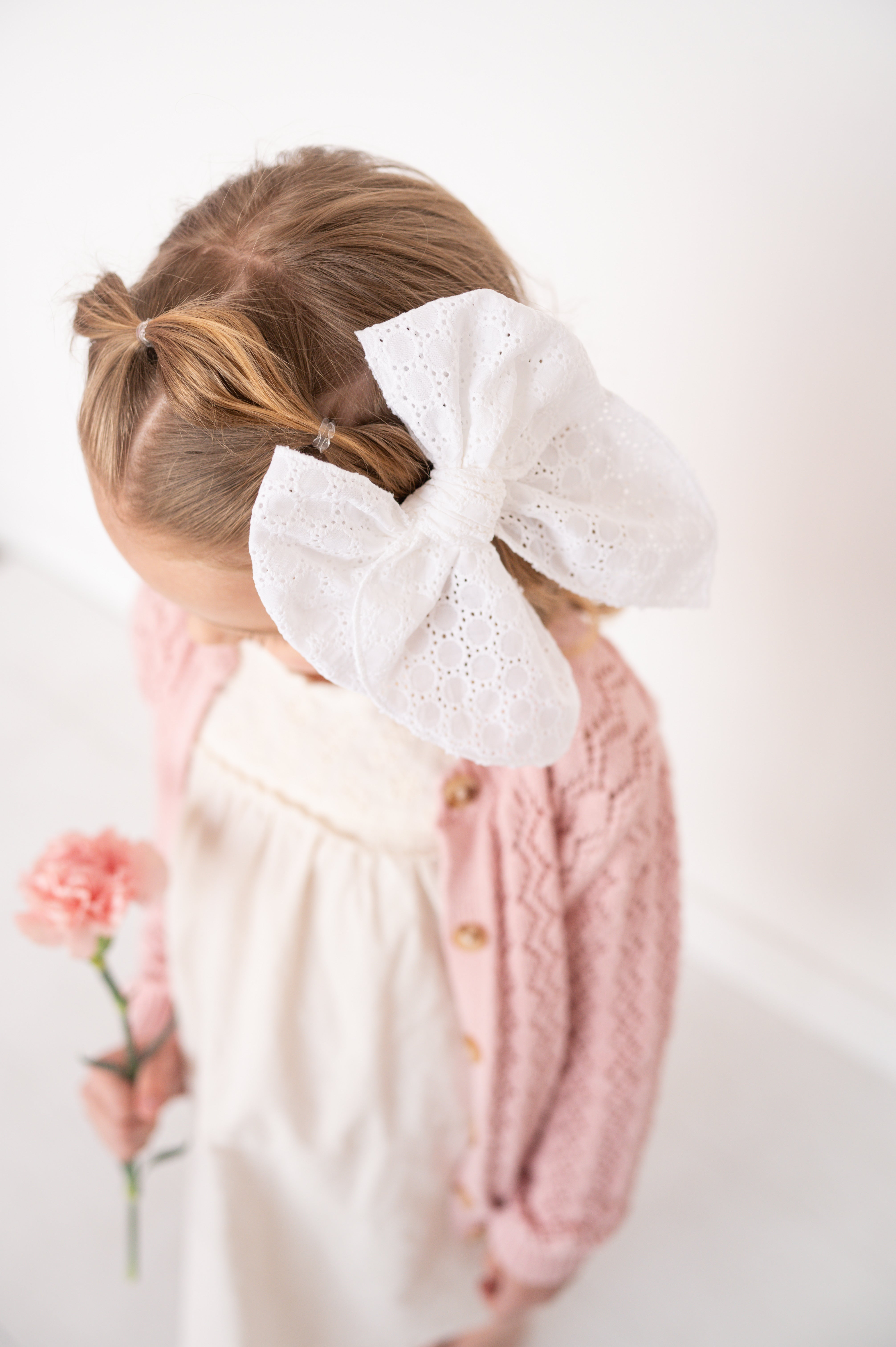 White Eyelet | Party Bow
