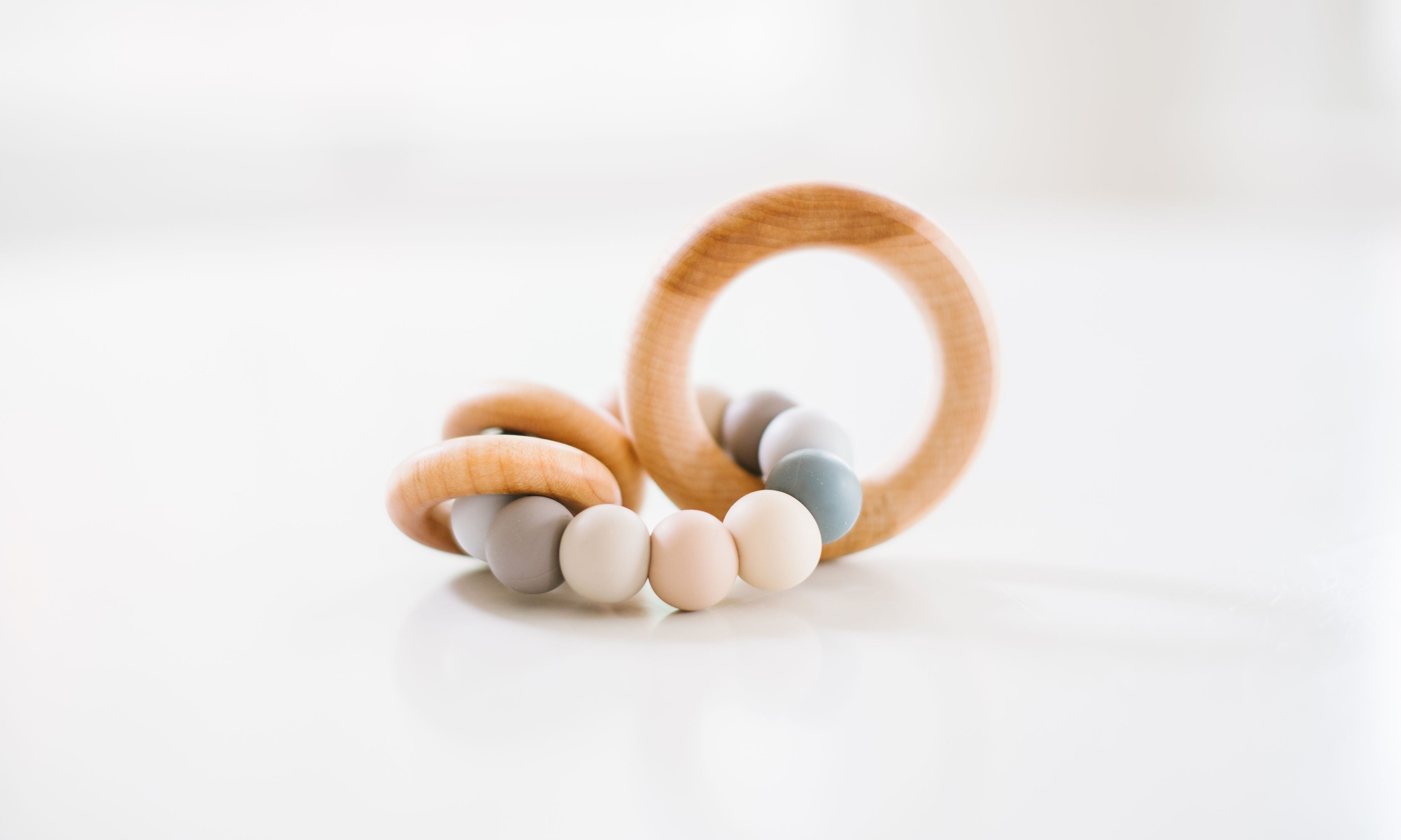 Saturn Ring Wooden Baby Teether Pacifiers & Teethers Bannor Toys Riverbed  