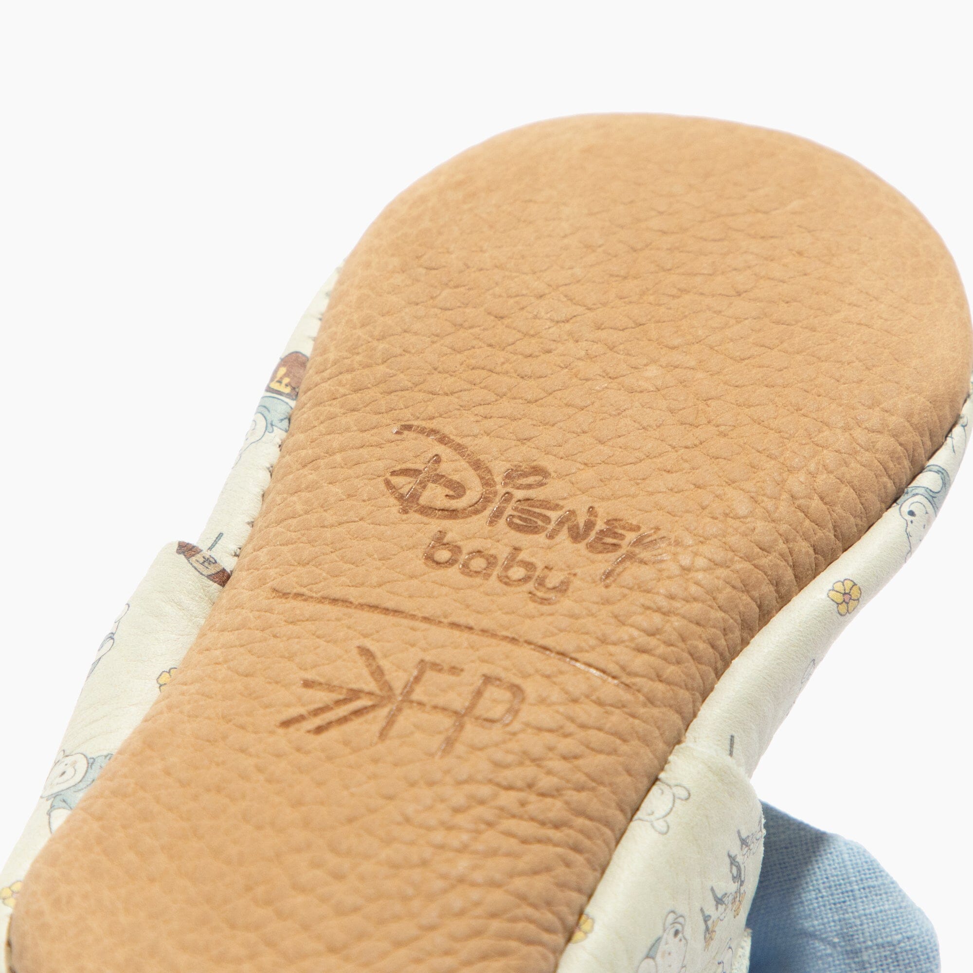 Disney Pooh Bear Linen Knotted Bow Baby Shoe