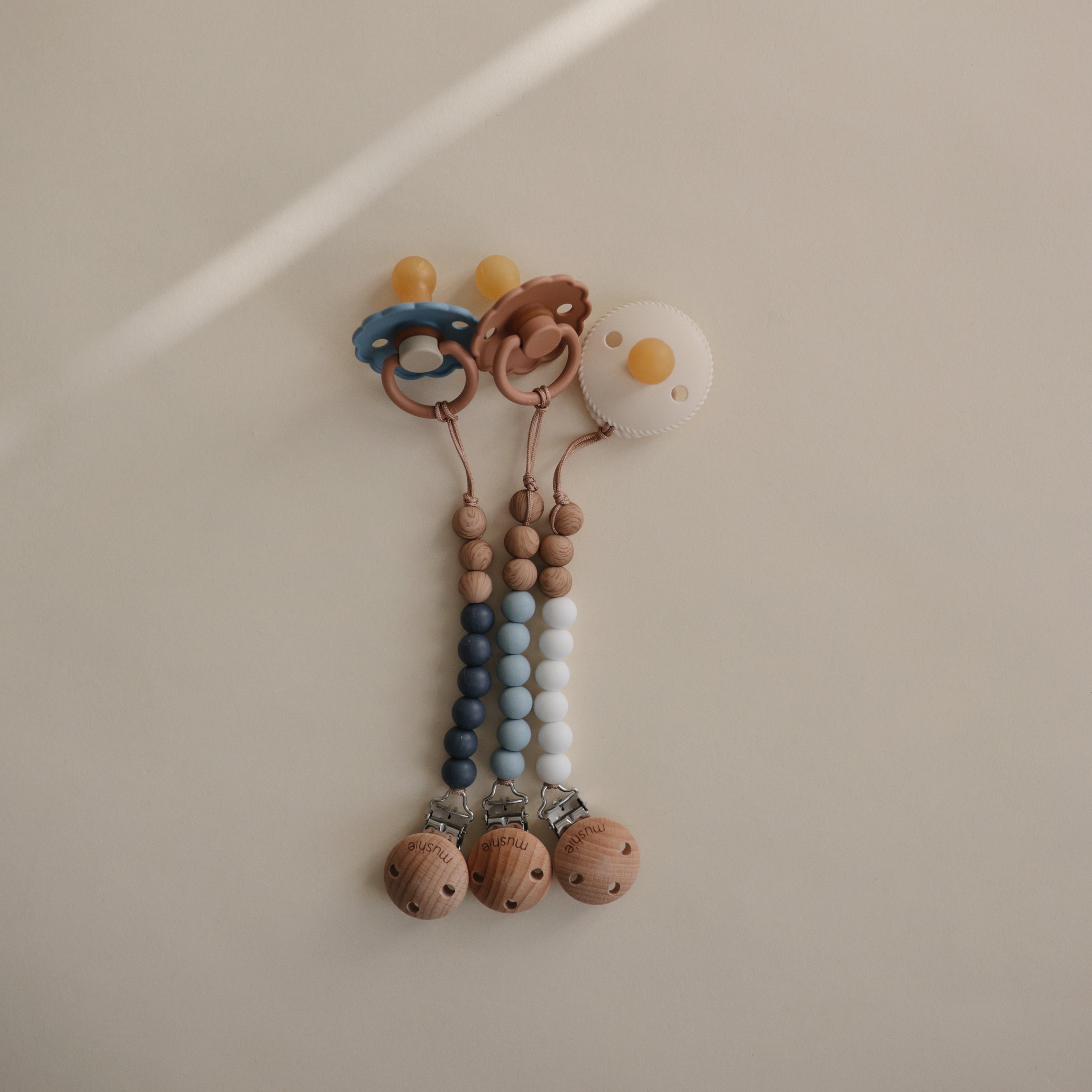 Silicone Pacifier Clip | Eva Pacifier Clip Mushie   