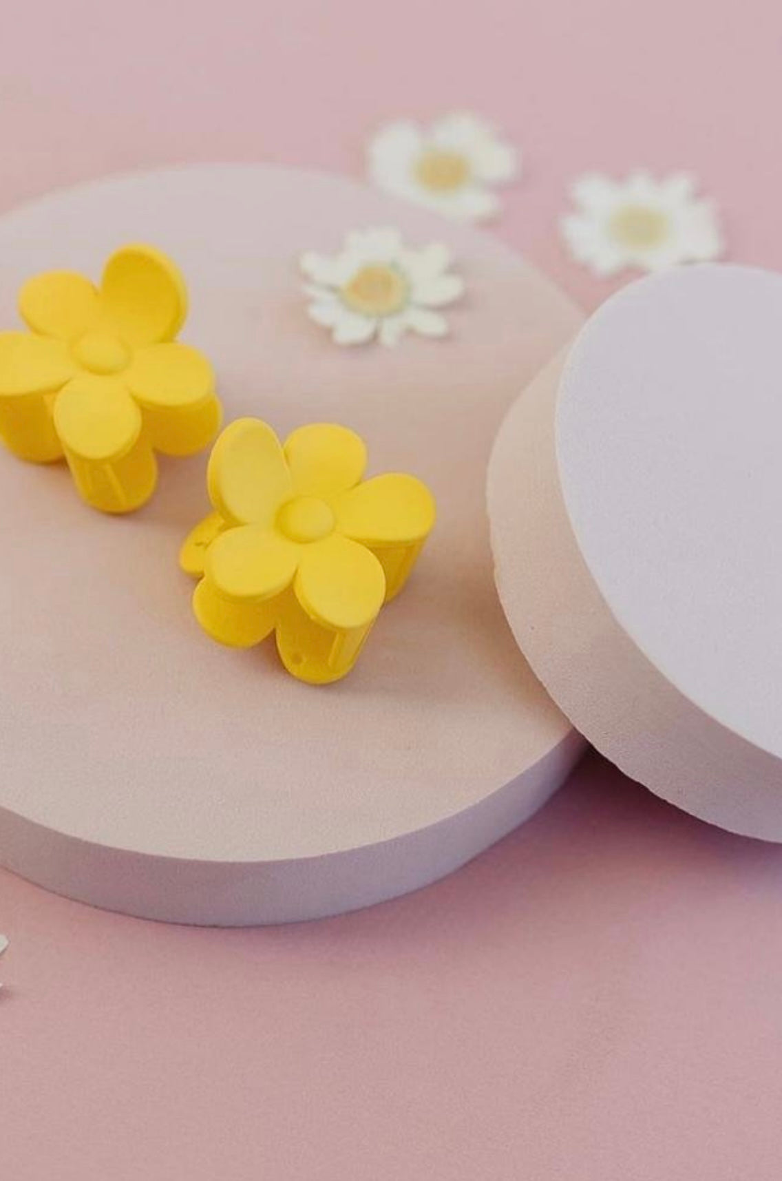 Mini Yellow Daisy Claw Clip Set