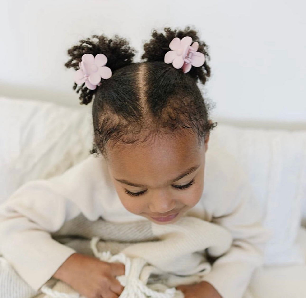 Mini Blush Daisy Claw Clip Set