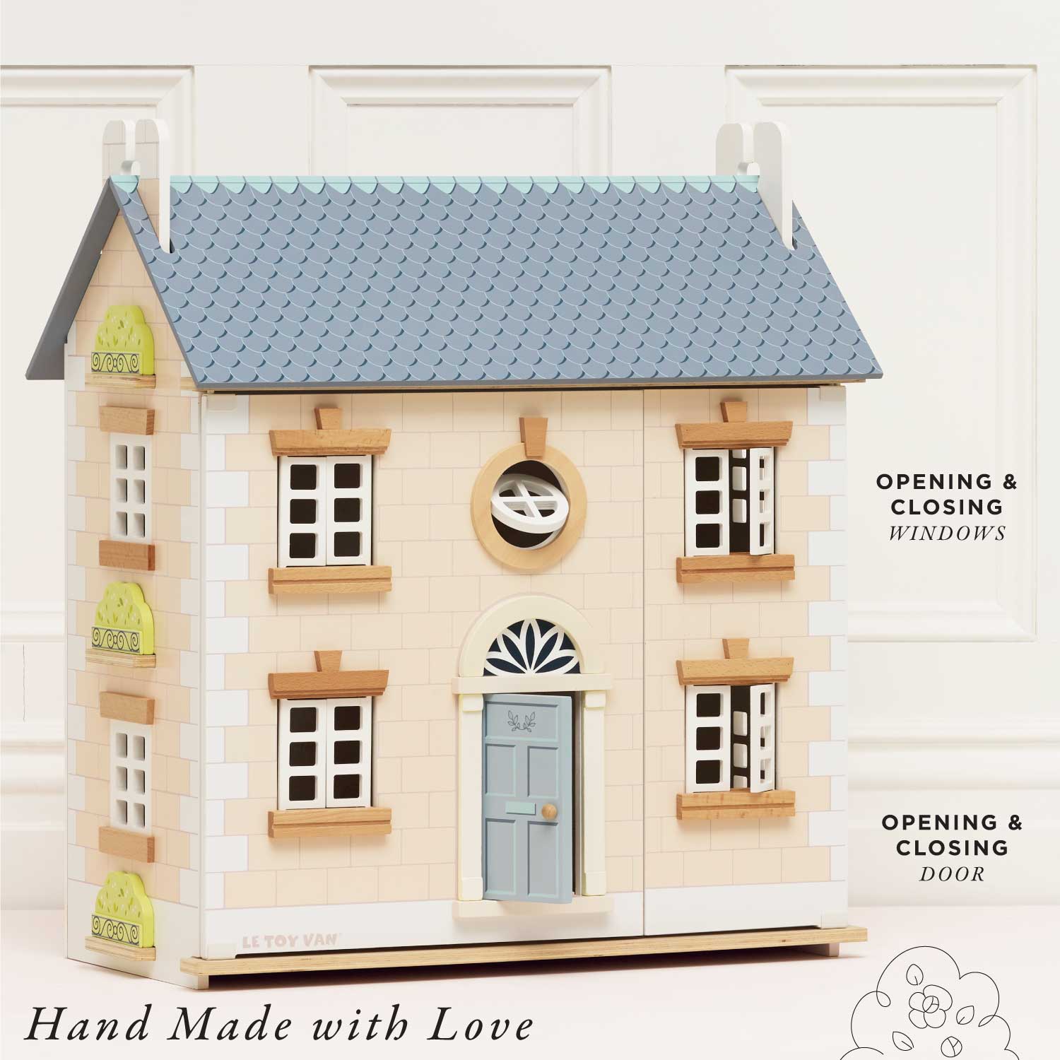 Bay Tree Wooden Dolls House