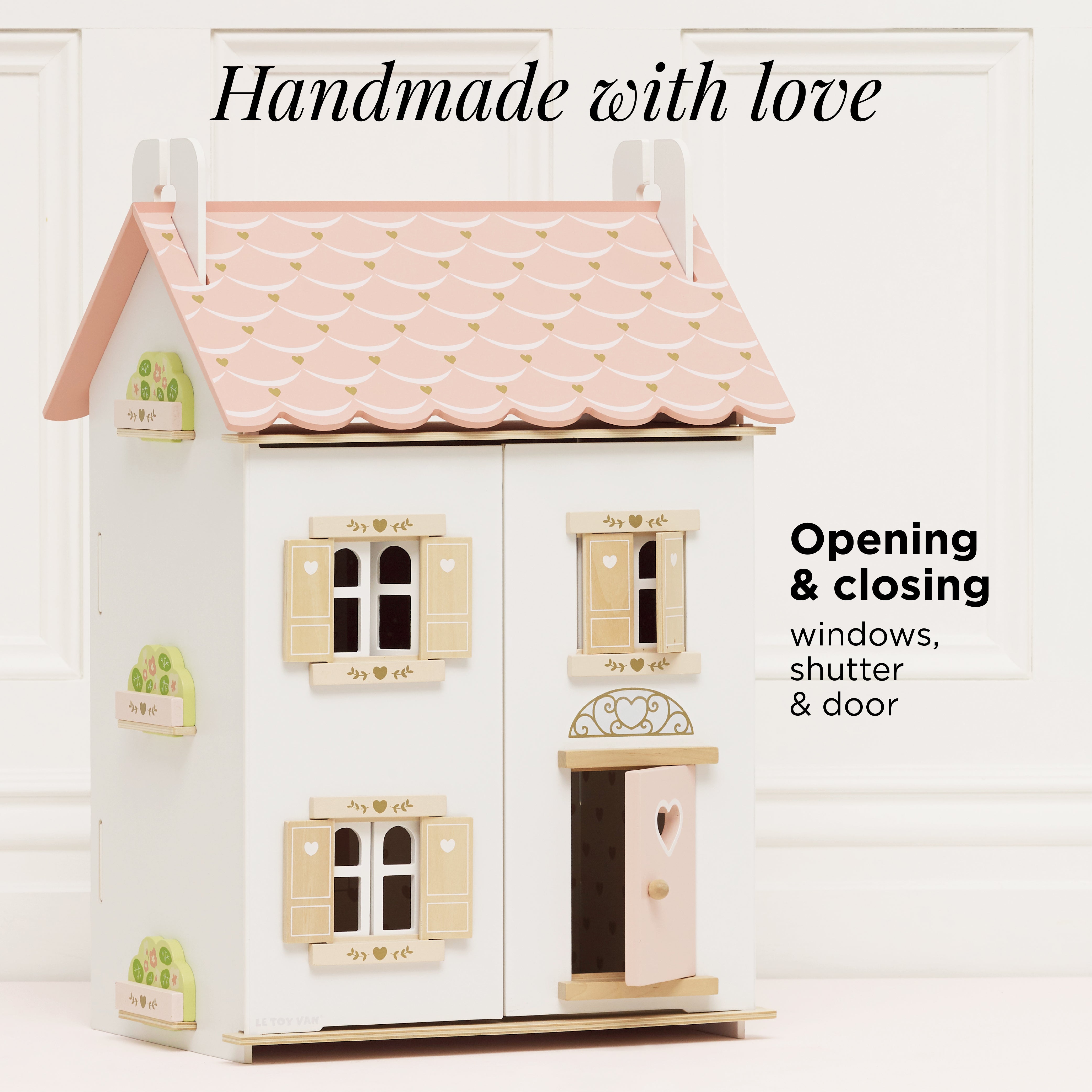 Roseheart Wooden Dolls House, Furniture & Family