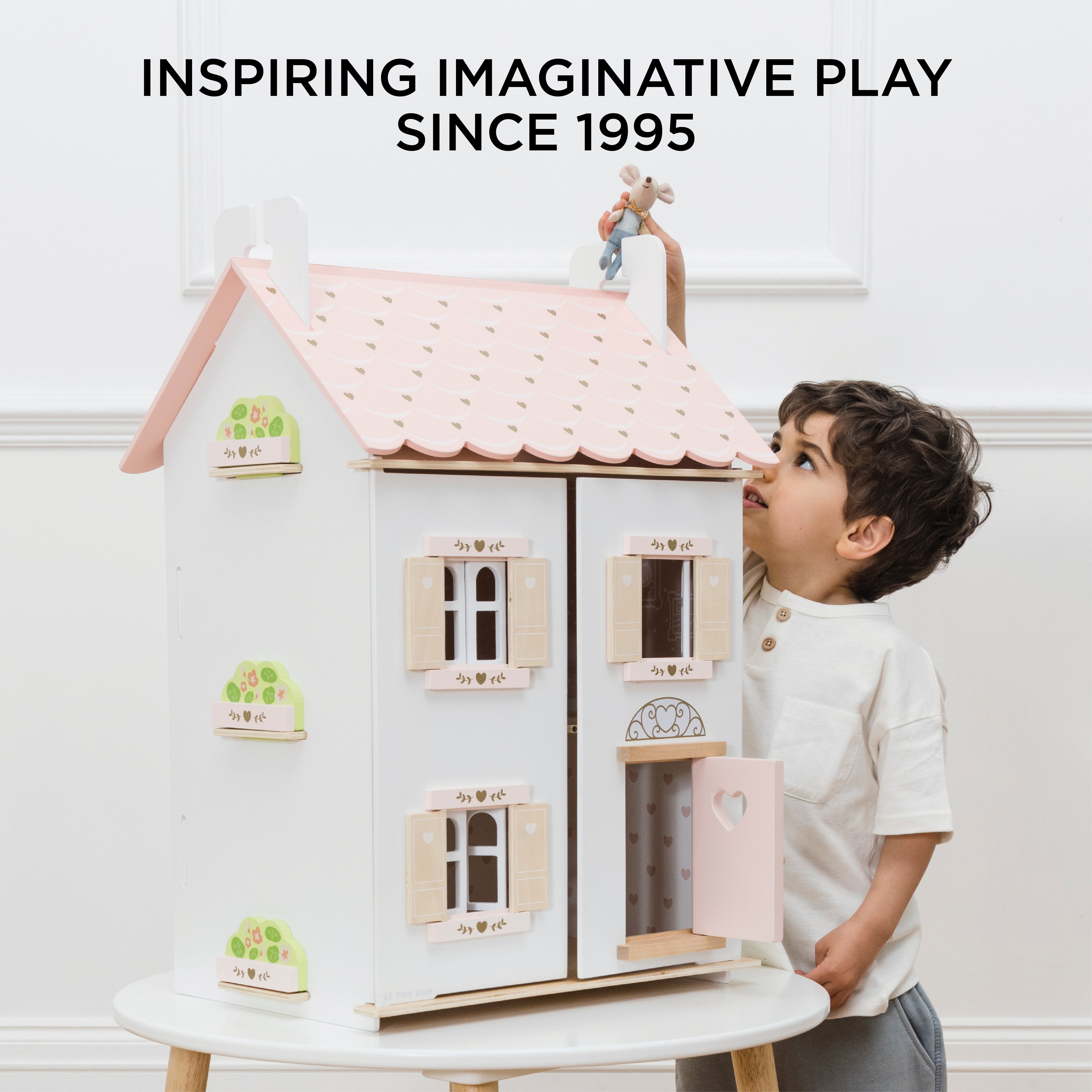 Roseheart Wooden Dolls House, Furniture & Family