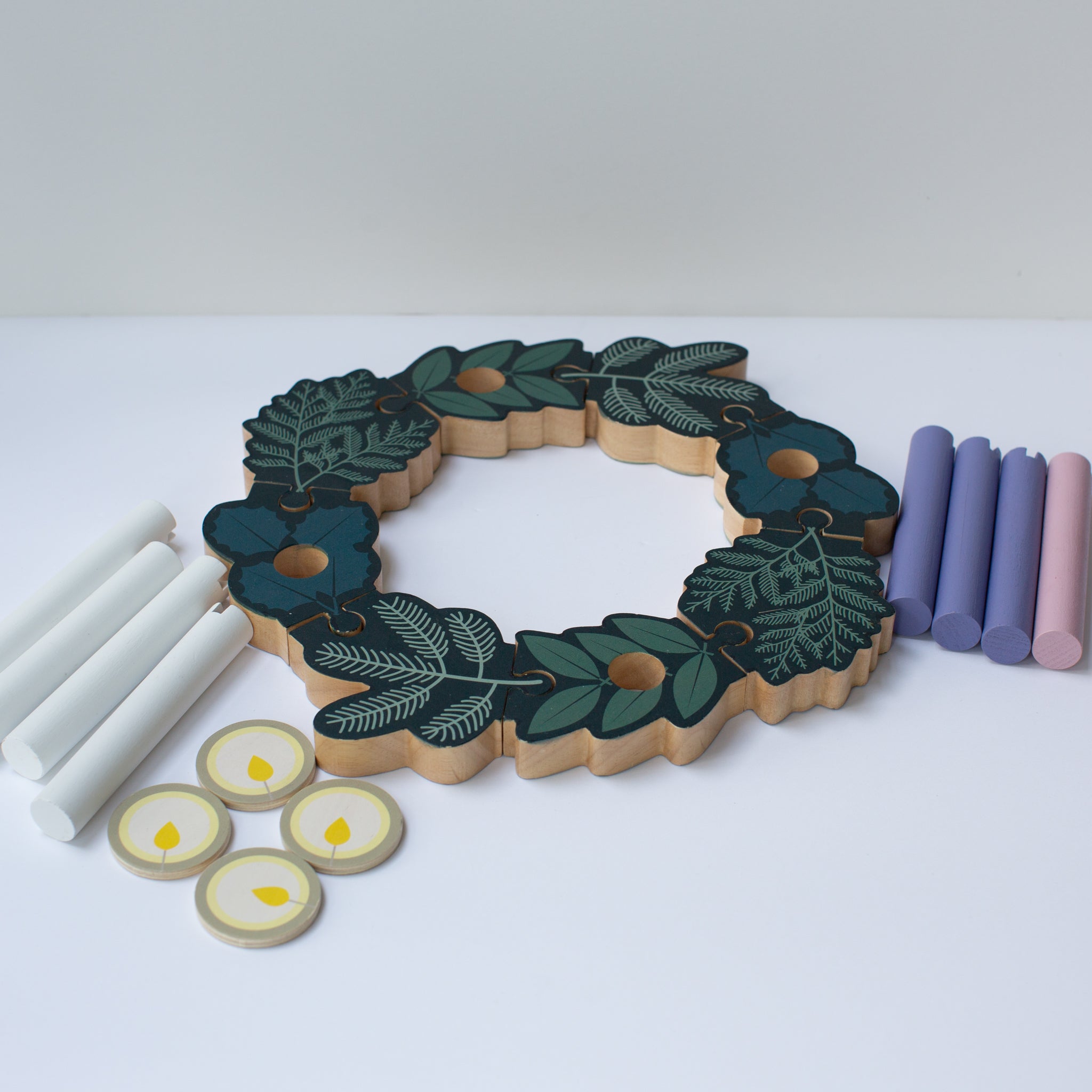 Double-sided Advent to Christmas Wooden Wreath Set