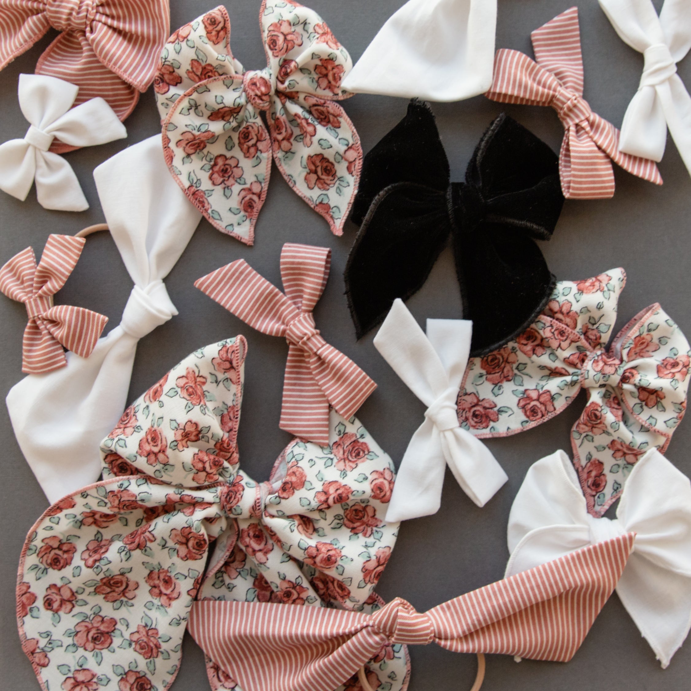 True White | Hand-tied Bow