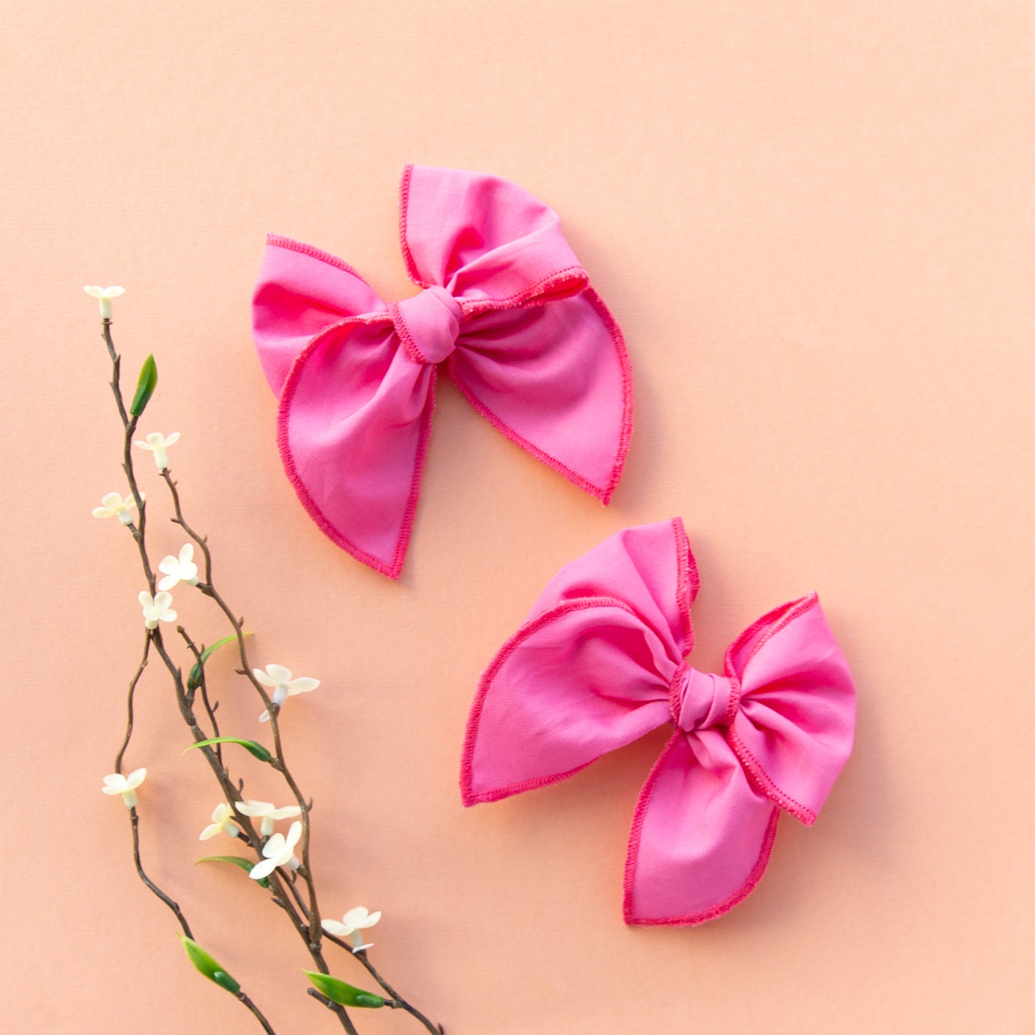 Flamingo | Petite Party Bow