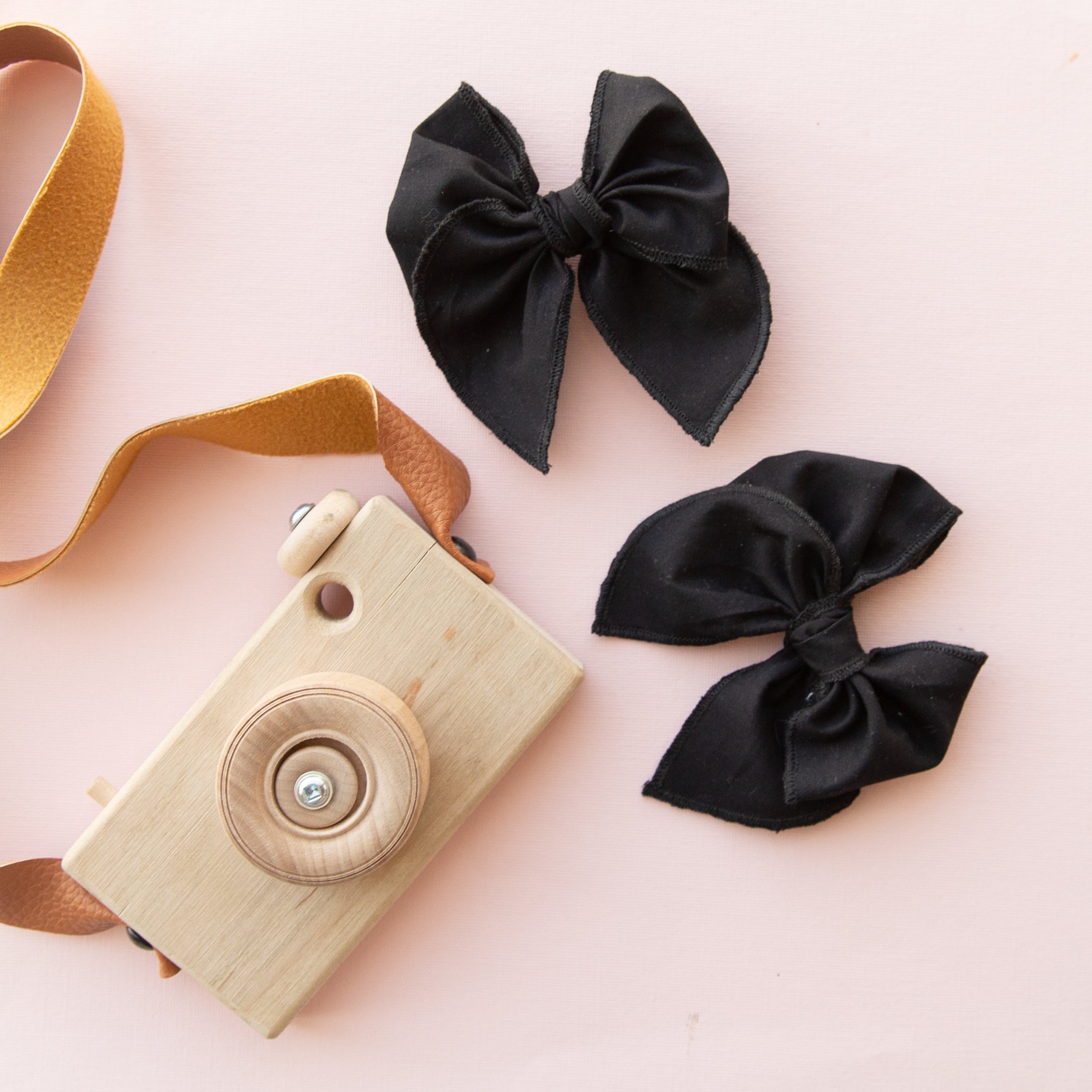 Black | Petite Party Bow