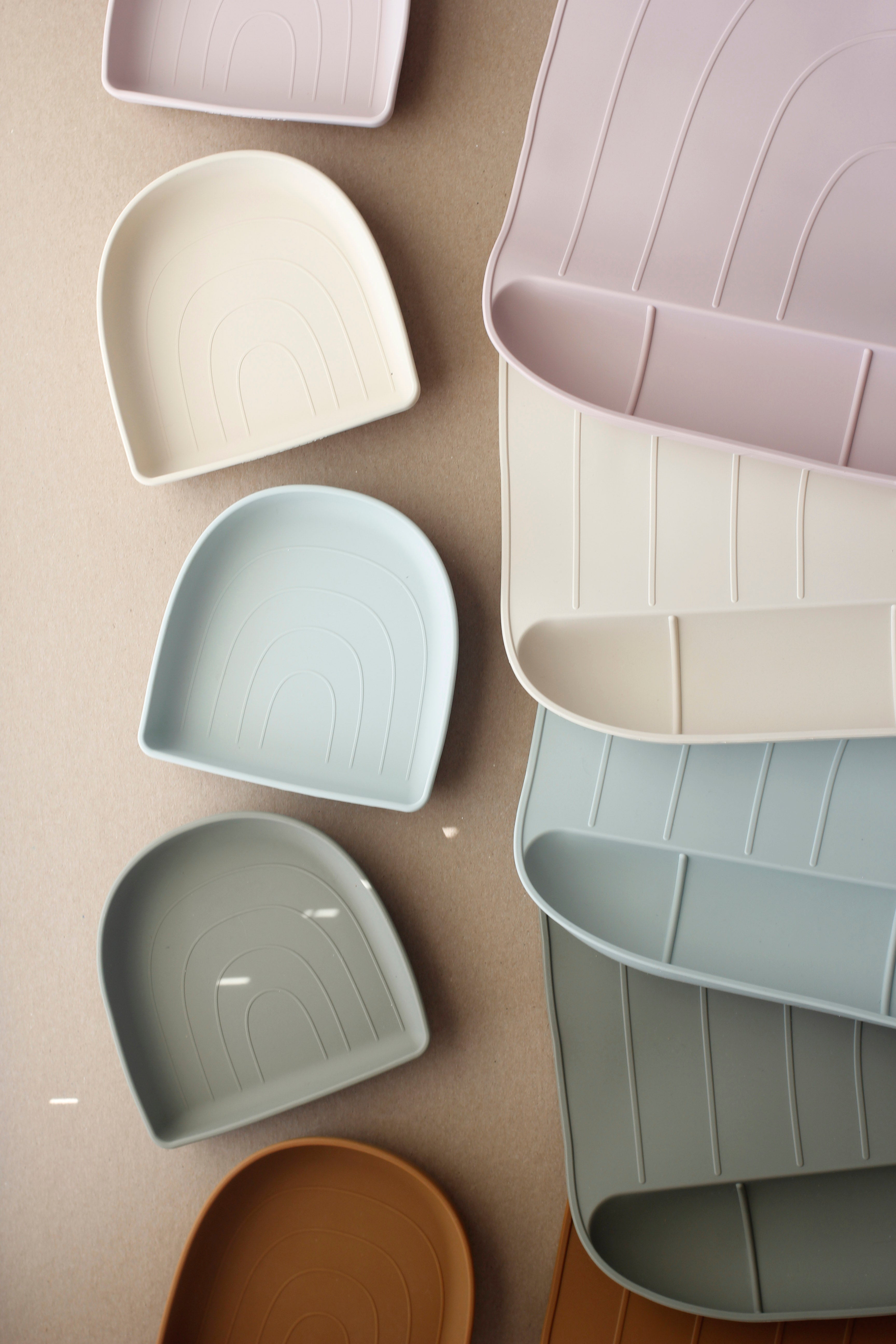 Rainbow Silicone Mat - Soft Sage