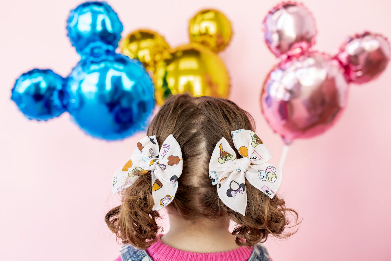 Trolley Treats | Pigtail Set - Petite Party Bow