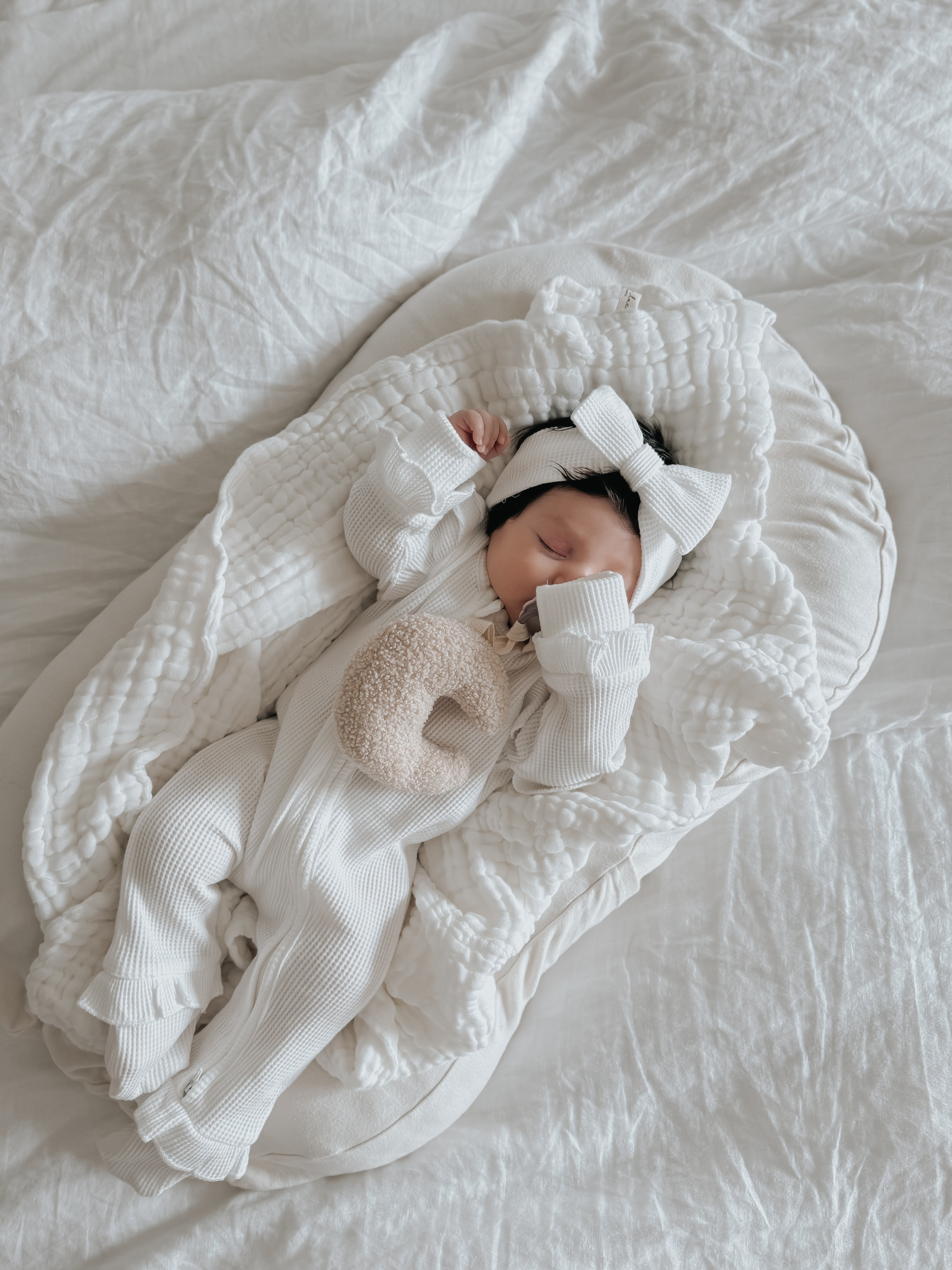 Luna + Luca Ruffle Waffle Set - White