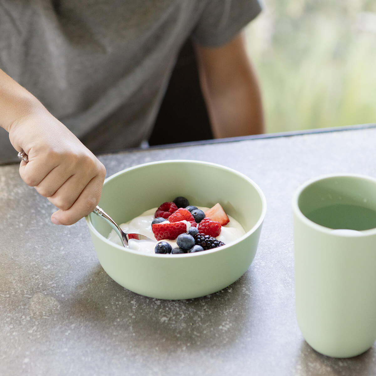 24oz Mealtime Bowl (2-Pack) Retail ezpz   