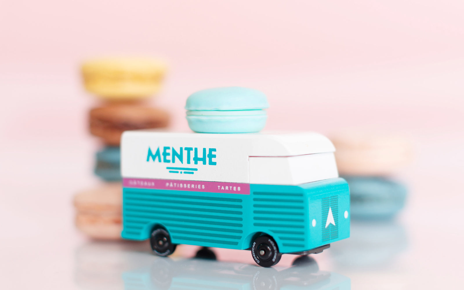 Menthe Macaron Van