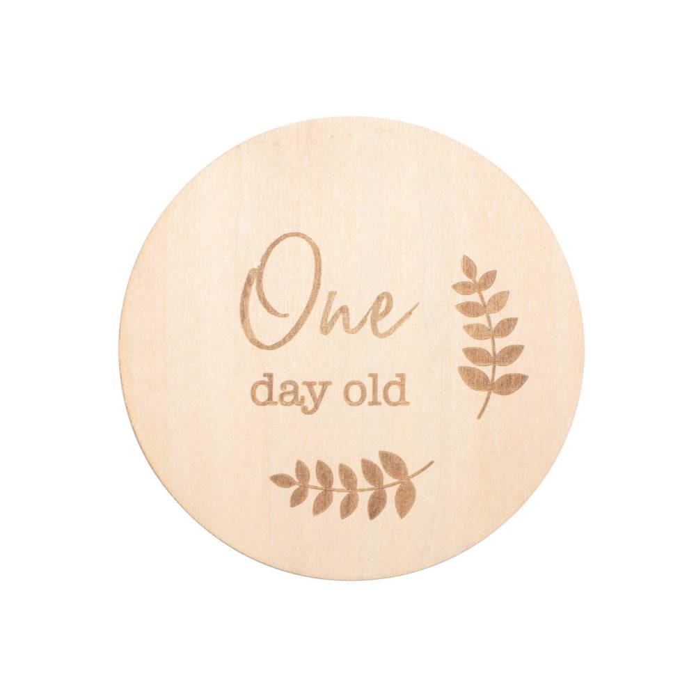 One Day Old Milestone Moments Disc Milestone Moments Bebe au Lait   