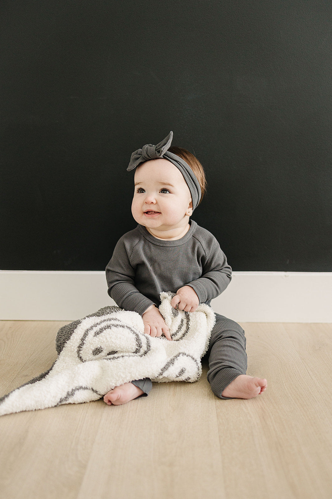 Charcoal Smiley Taupe Plush Blanket  Mebie Baby   