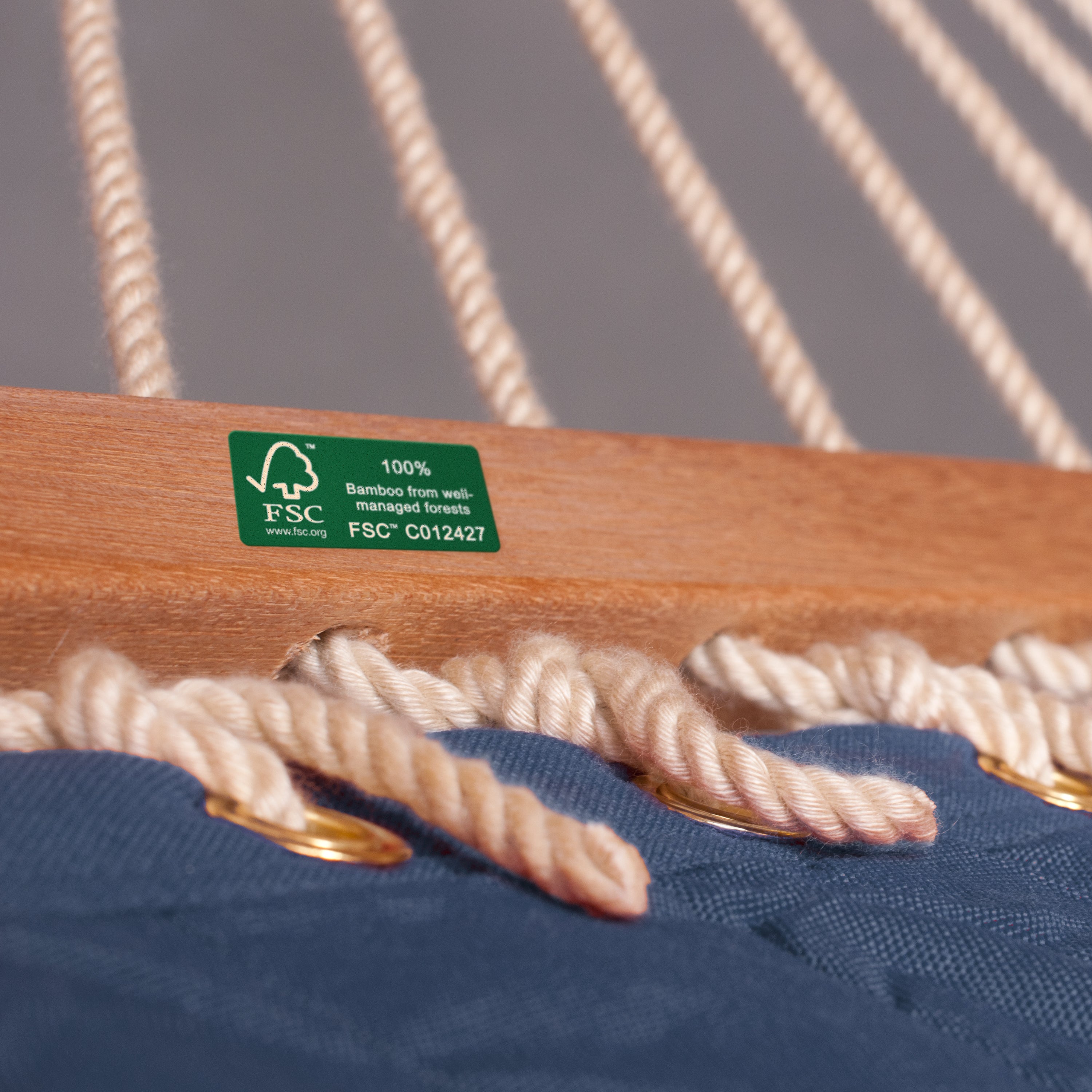 Elipso Outdoor R Padded Navy Blue - Padded Kingsize Spreader Bar Hammock with FSC® certified Larch Stand