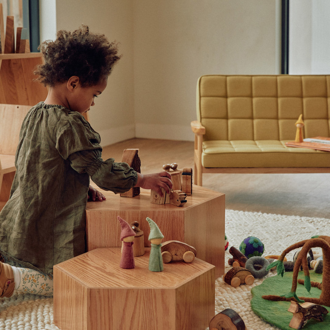 Hexagon Nesting Tables (Set of 3) | Solid European Oak
